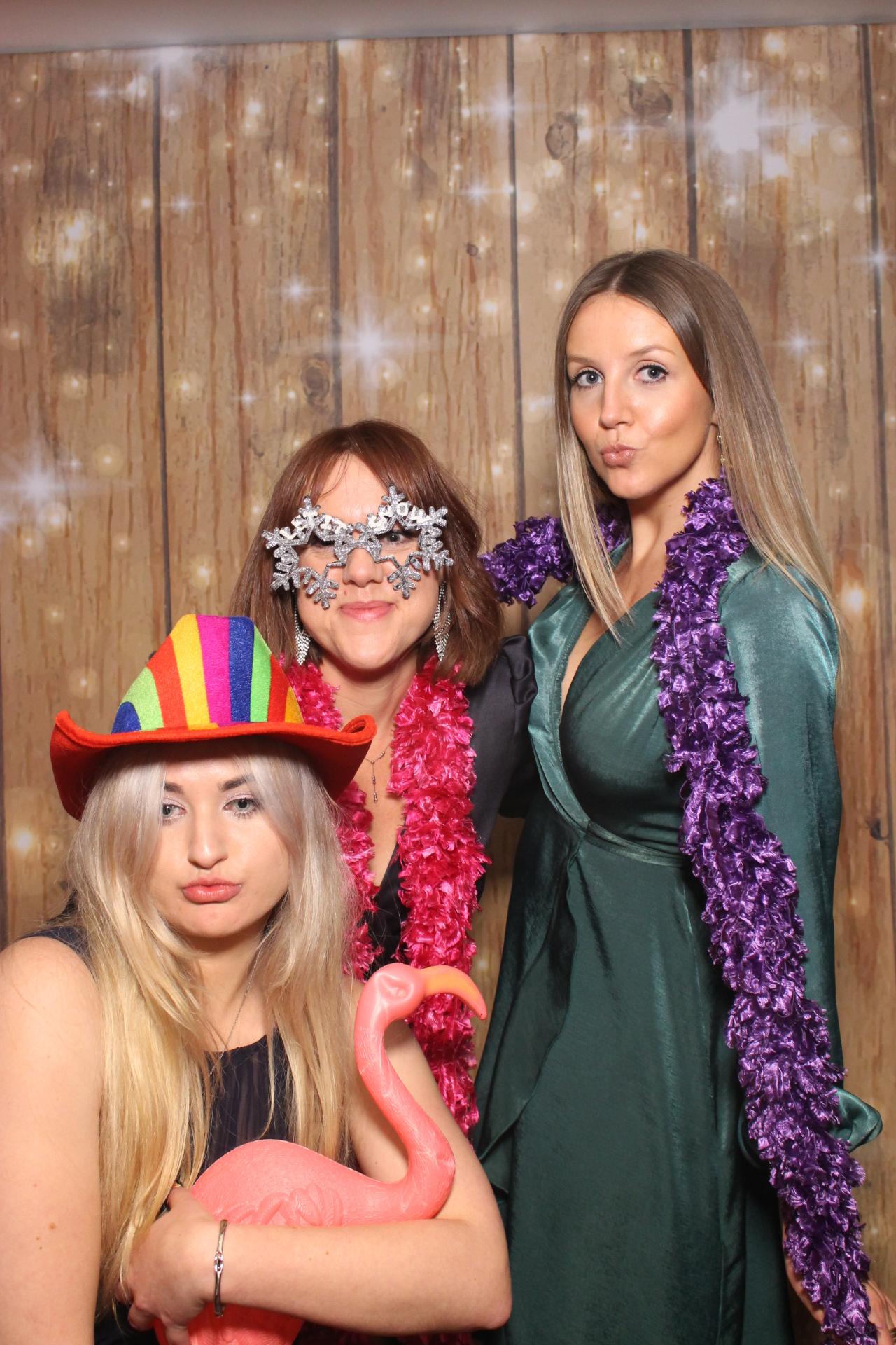 Ramsden international Christmas party  | View more photos from the event at gallery.magicimages.uk/u/MagicImages/Ramsden-international-Christmas-party