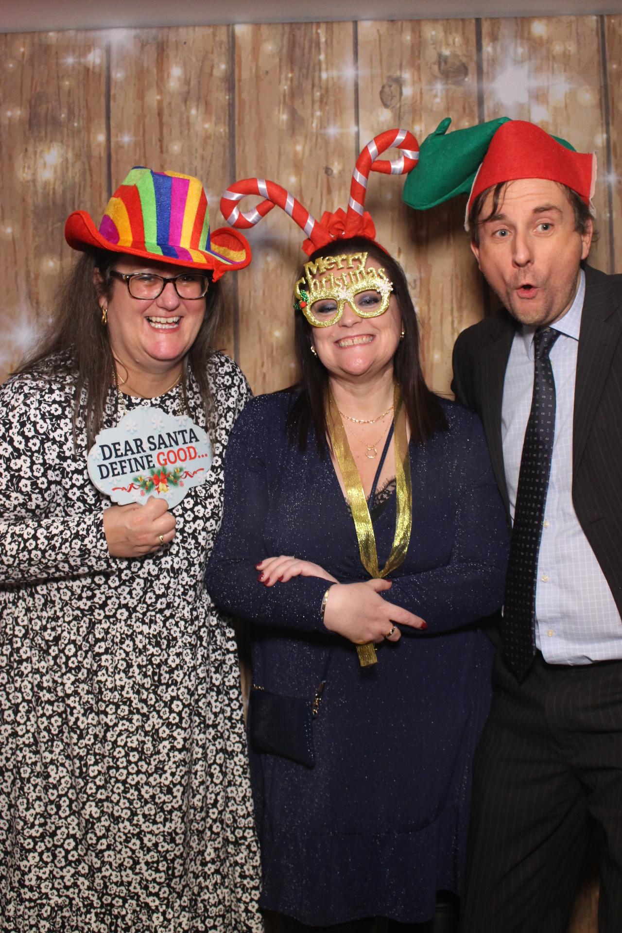 Ramsden international Christmas party  | View more photos from the event at gallery.magicimages.uk/u/MagicImages/Ramsden-international-Christmas-party