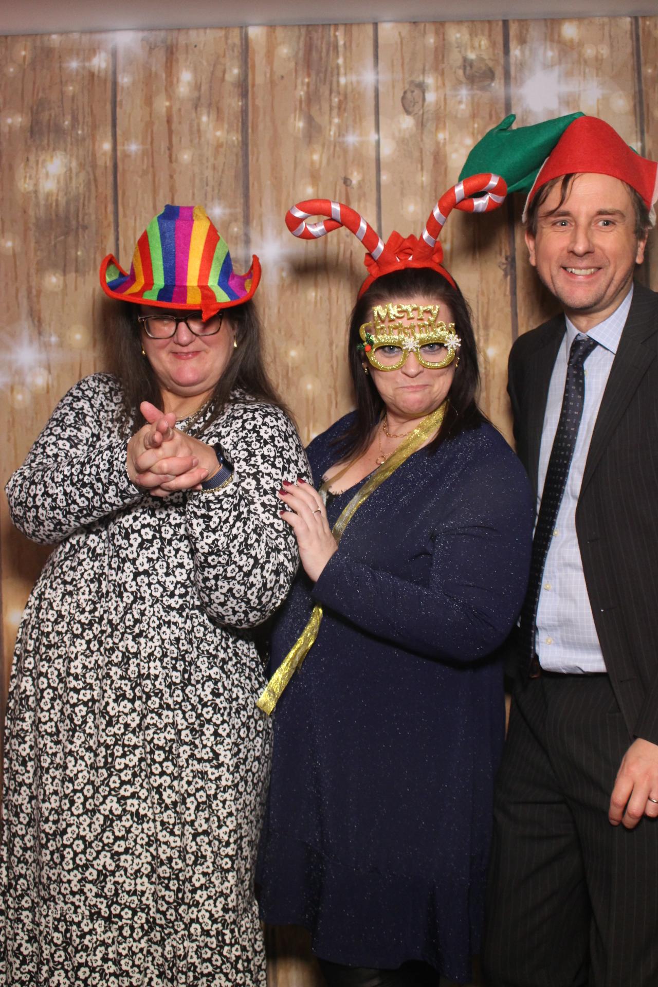 Ramsden international Christmas party  | View more photos from the event at gallery.magicimages.uk/u/MagicImages/Ramsden-international-Christmas-party