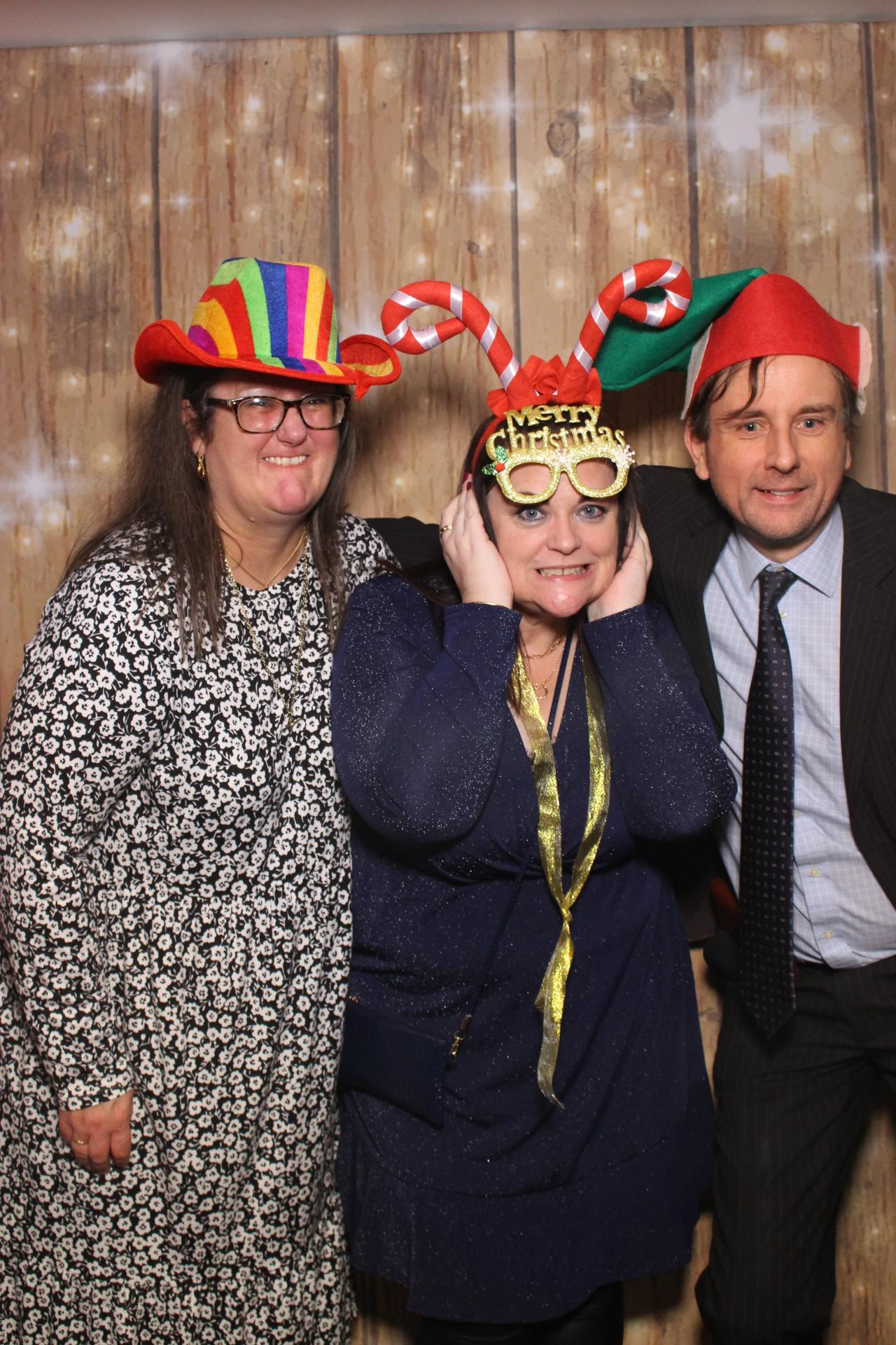 Ramsden international Christmas party  | View more photos from the event at gallery.magicimages.uk/u/MagicImages/Ramsden-international-Christmas-party