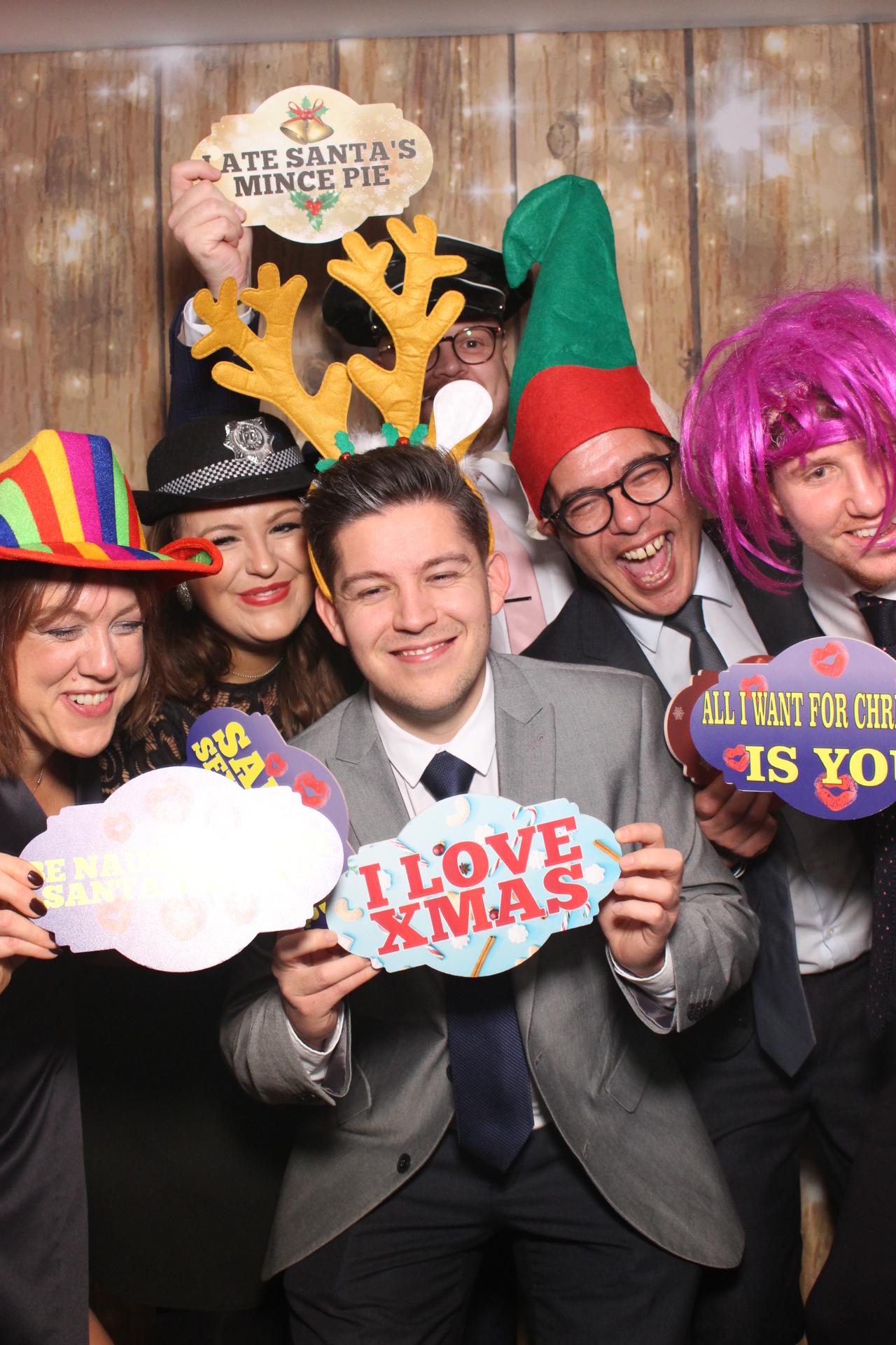 Ramsden international Christmas party  | View more photos from the event at gallery.magicimages.uk/u/MagicImages/Ramsden-international-Christmas-party