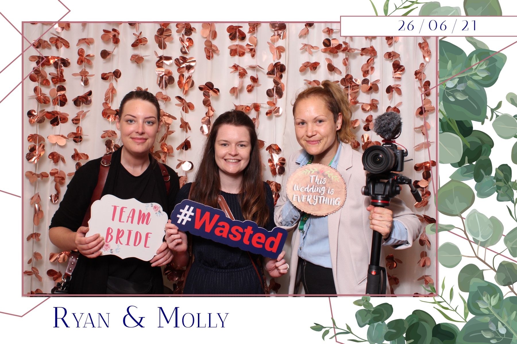 Ryan & Molly  | View more photos from the event at gallery.magicimages.uk/u/MagicImages/Ryan-Molly