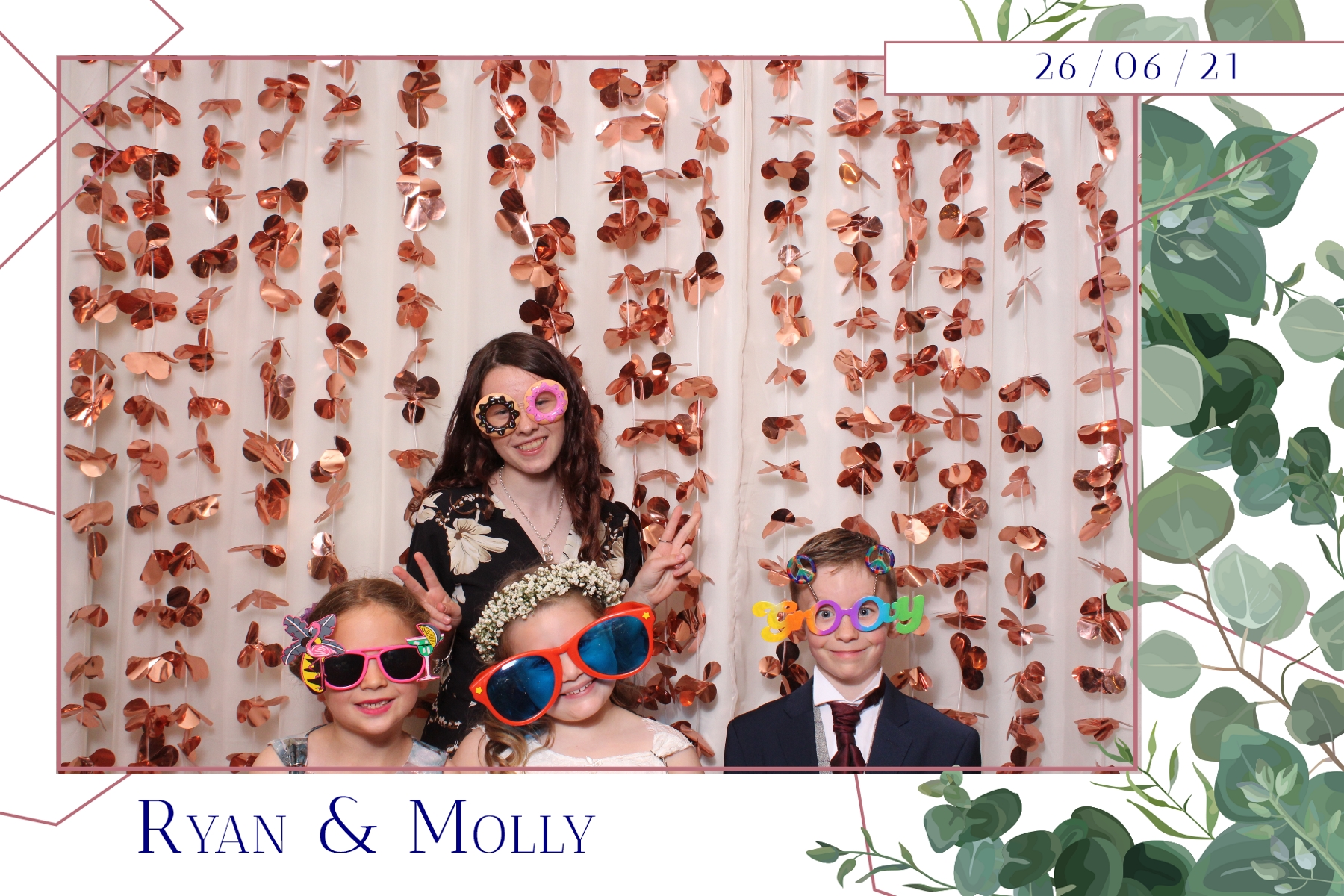 Ryan & Molly  | View more photos from the event at gallery.magicimages.uk/u/MagicImages/Ryan-Molly