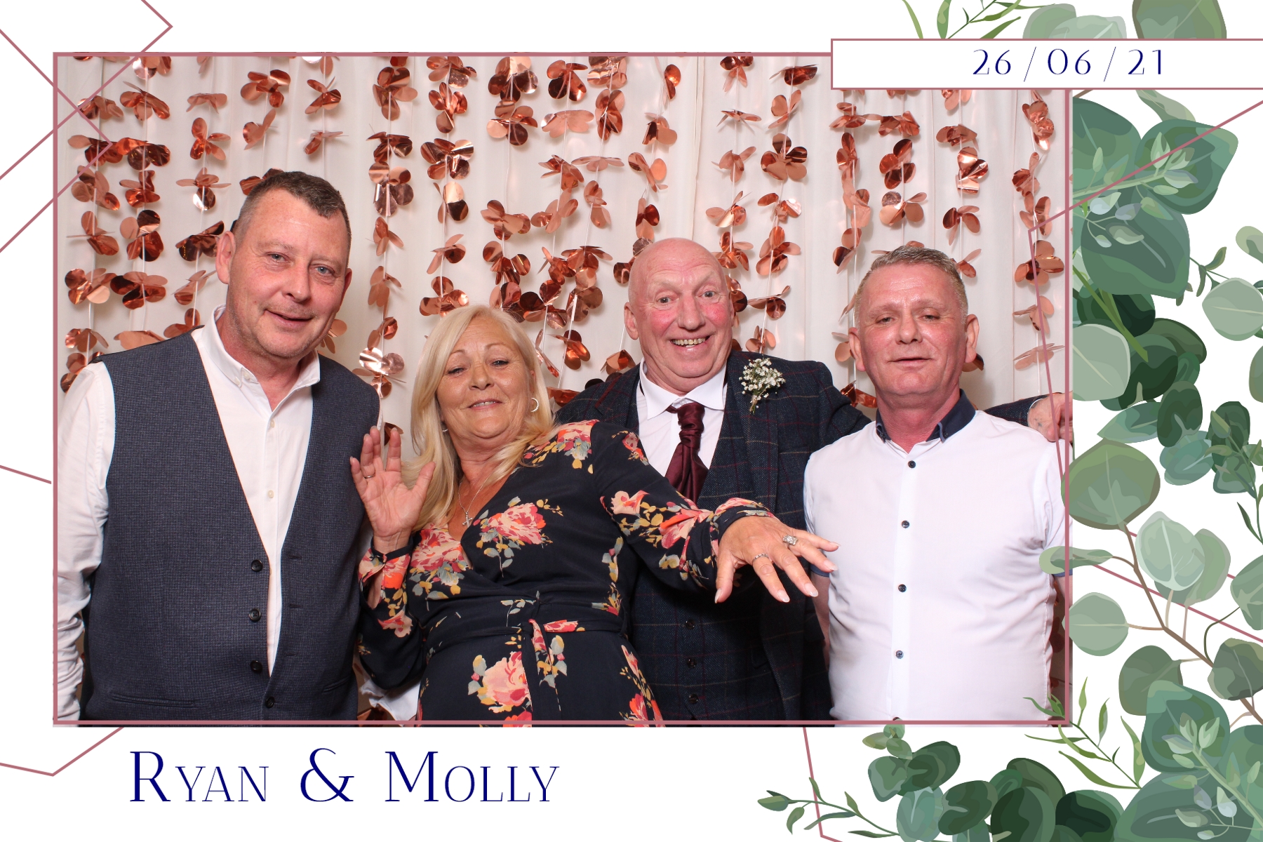 Ryan & Molly  | View more photos from the event at gallery.magicimages.uk/u/MagicImages/Ryan-Molly