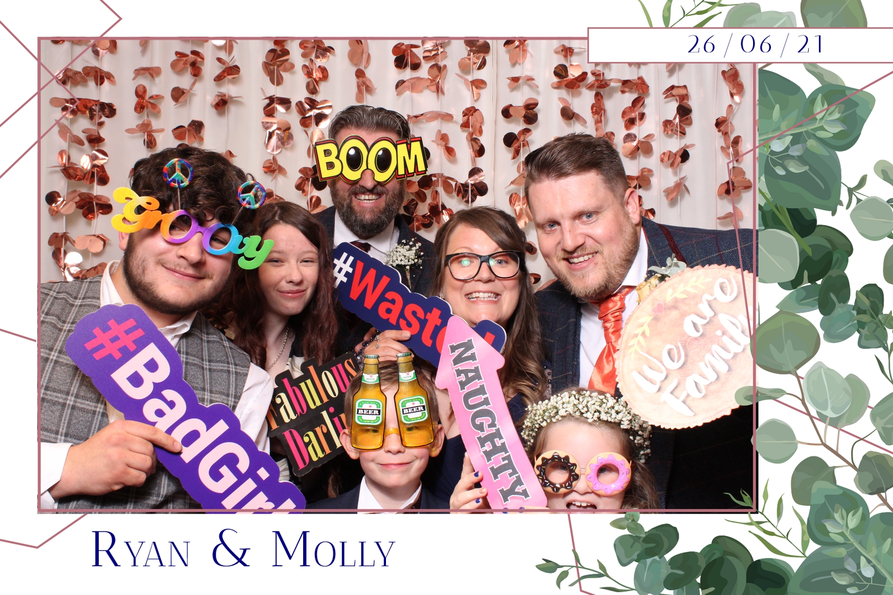 Ryan & Molly  | View more photos from the event at gallery.magicimages.uk/u/MagicImages/Ryan-Molly
