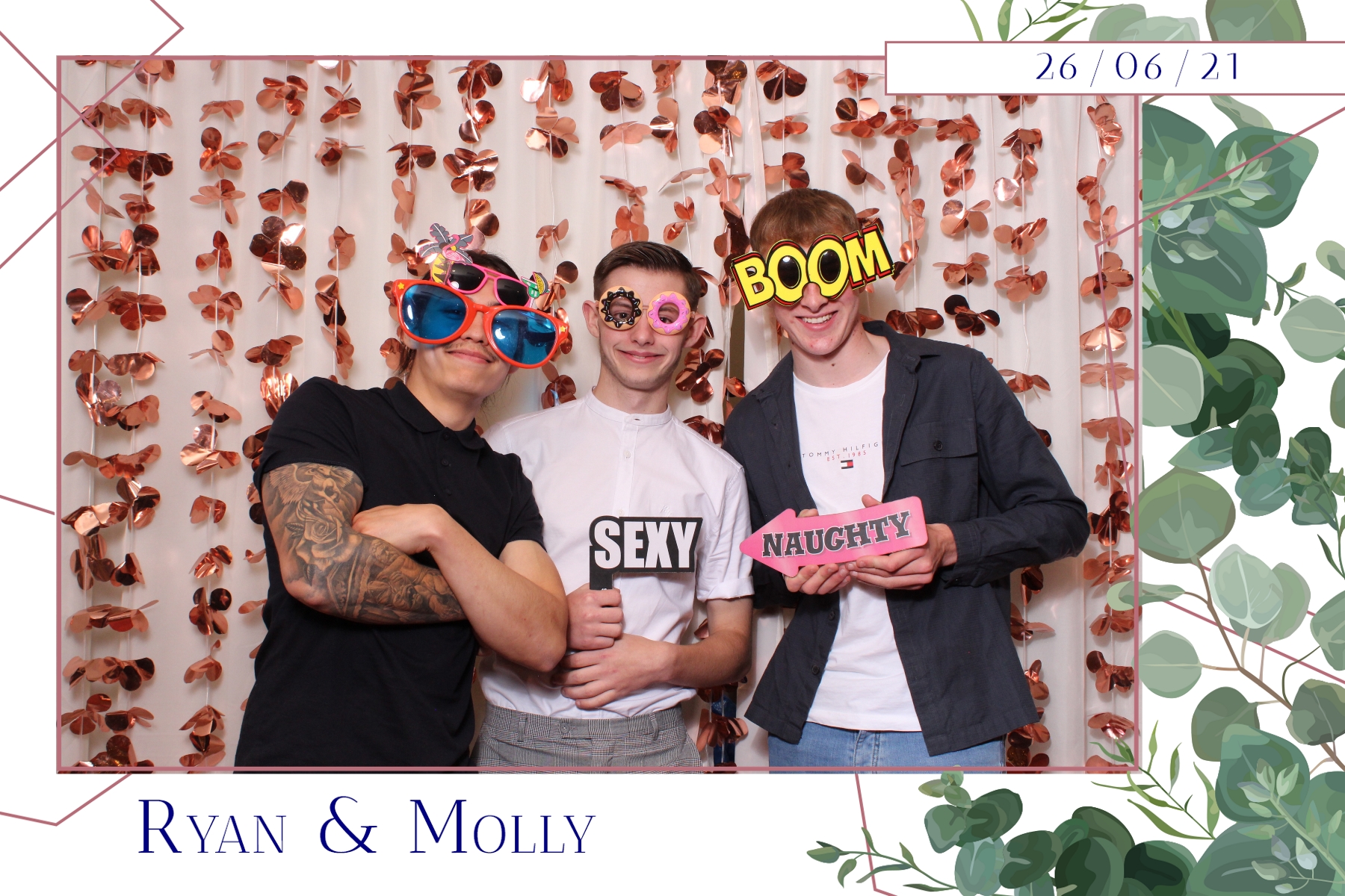 Ryan & Molly  | View more photos from the event at gallery.magicimages.uk/u/MagicImages/Ryan-Molly