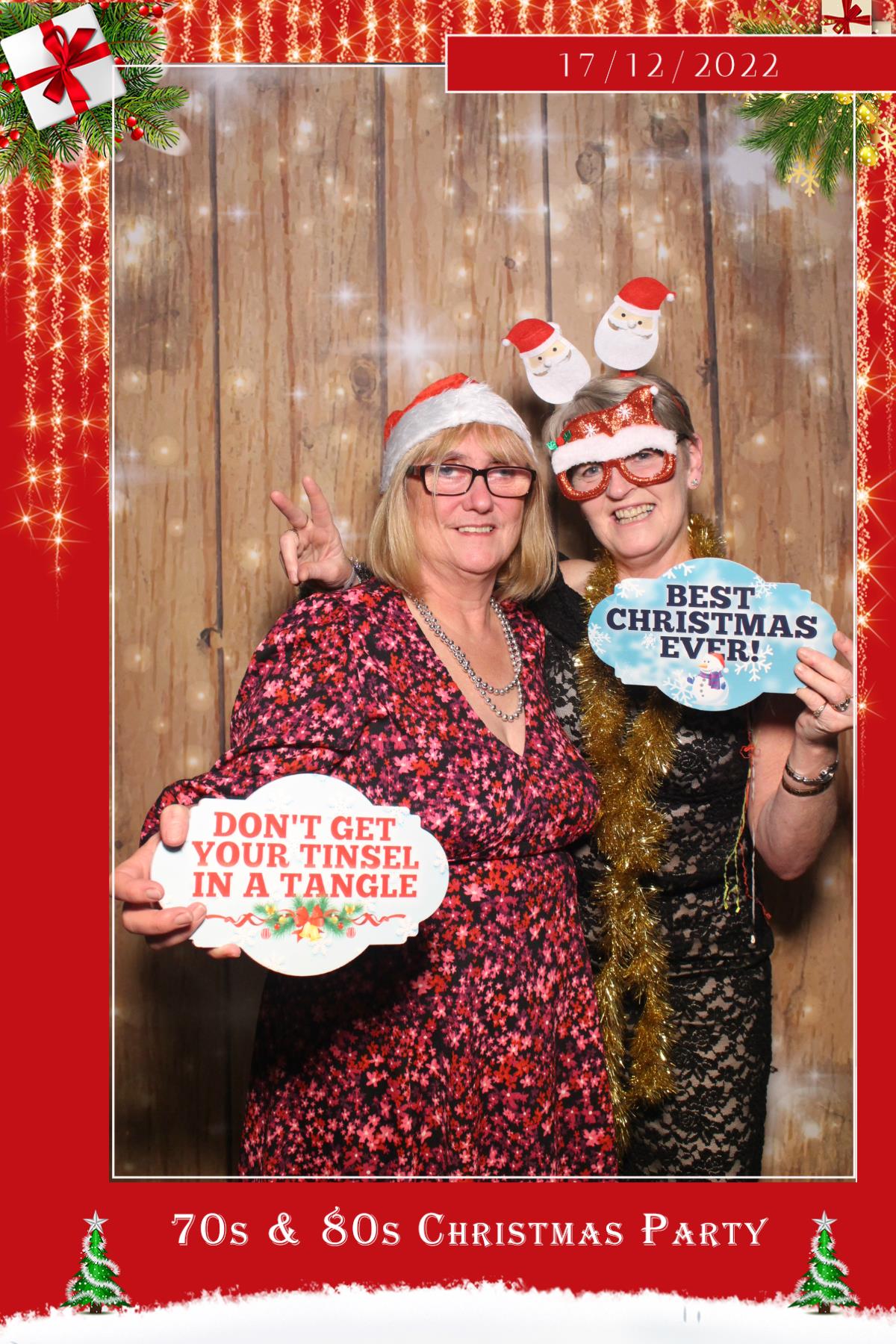 70s & 80s Christmas party  | View more photos from the event at gallery.magicimages.uk/u/MagicImages/70s-80s-Christmas-party