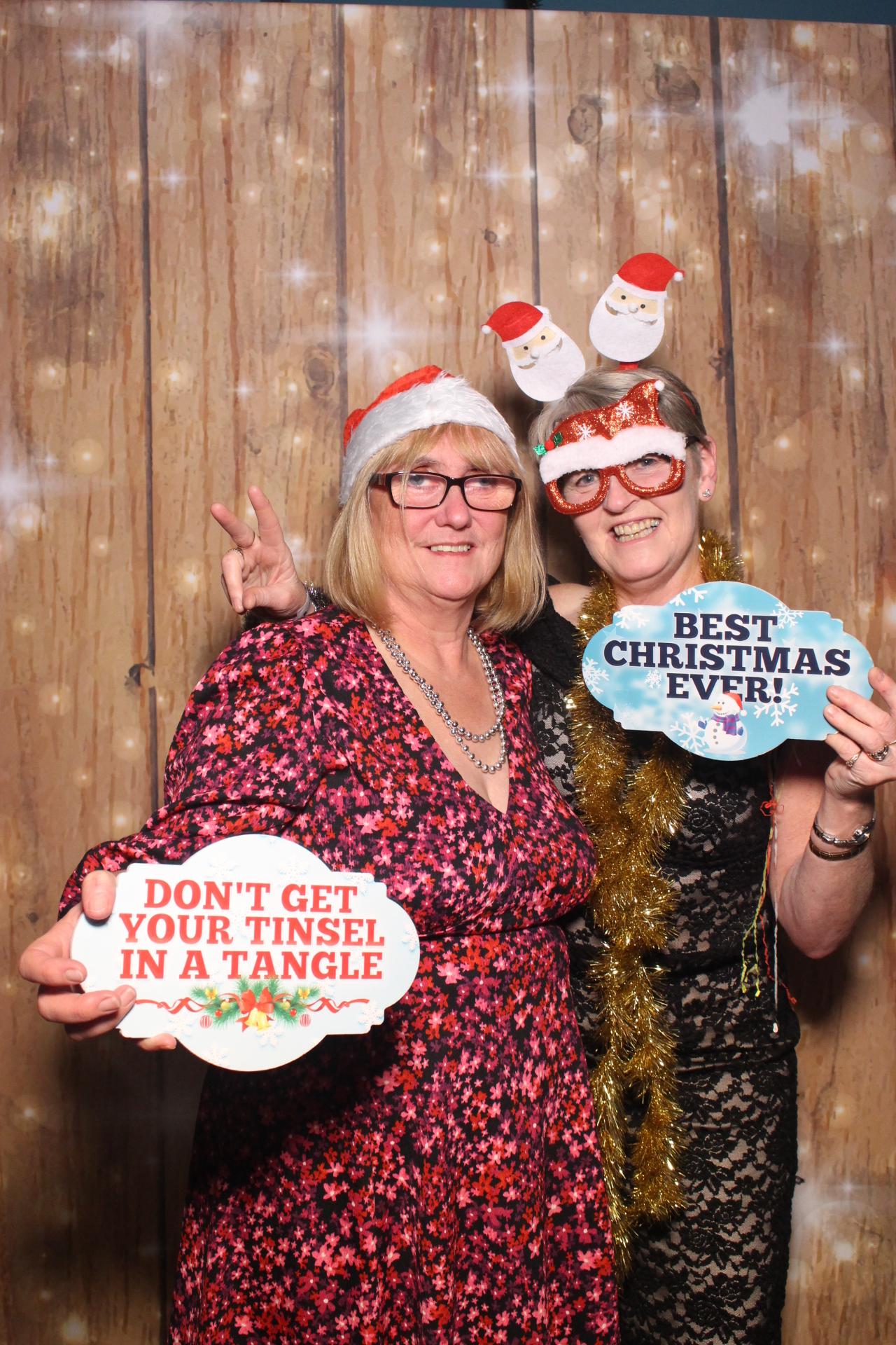 70s & 80s Christmas party  | View more photos from the event at gallery.magicimages.uk/u/MagicImages/70s-80s-Christmas-party