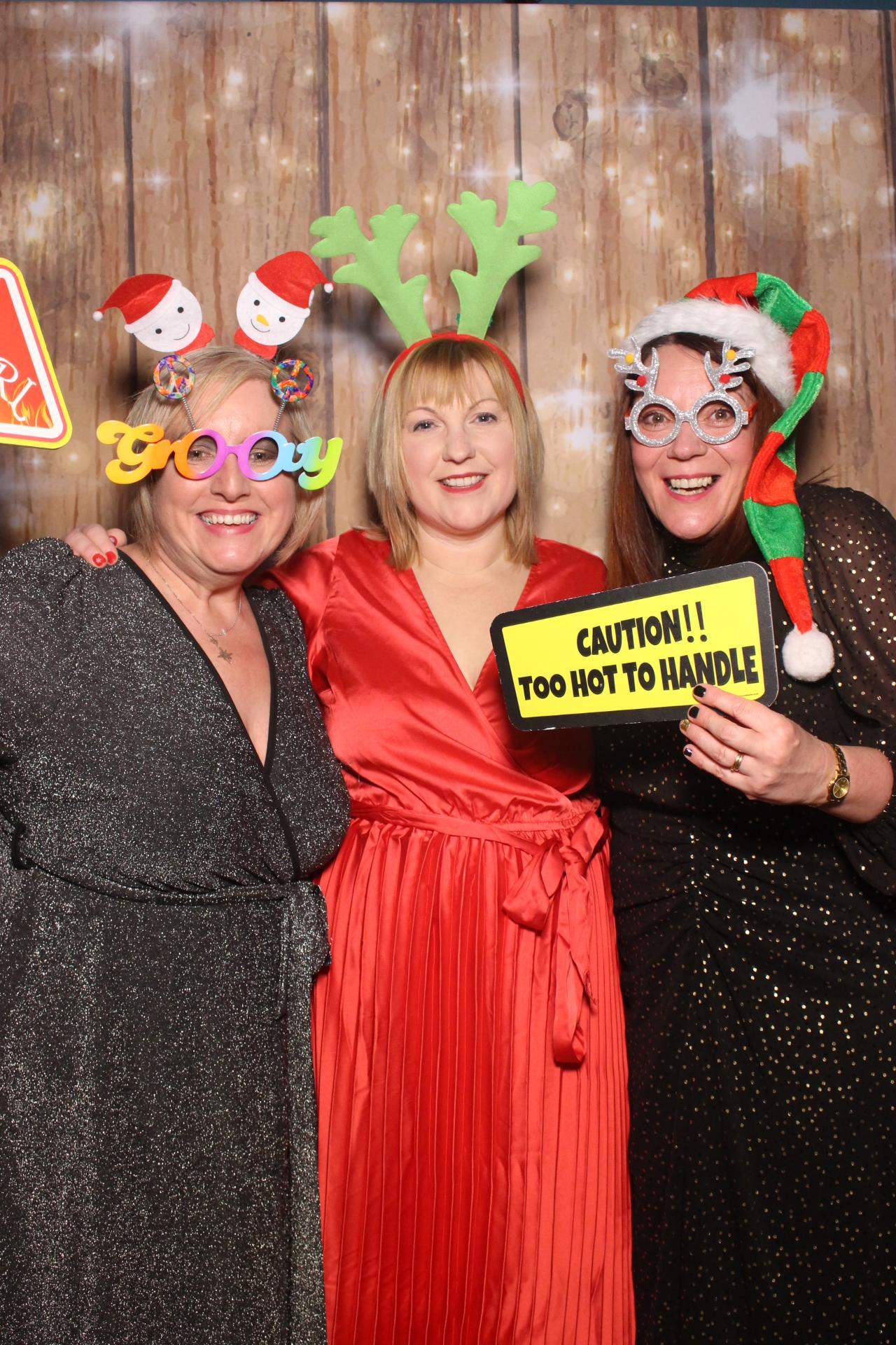 70s & 80s Christmas party  | View more photos from the event at gallery.magicimages.uk/u/MagicImages/70s-80s-Christmas-party