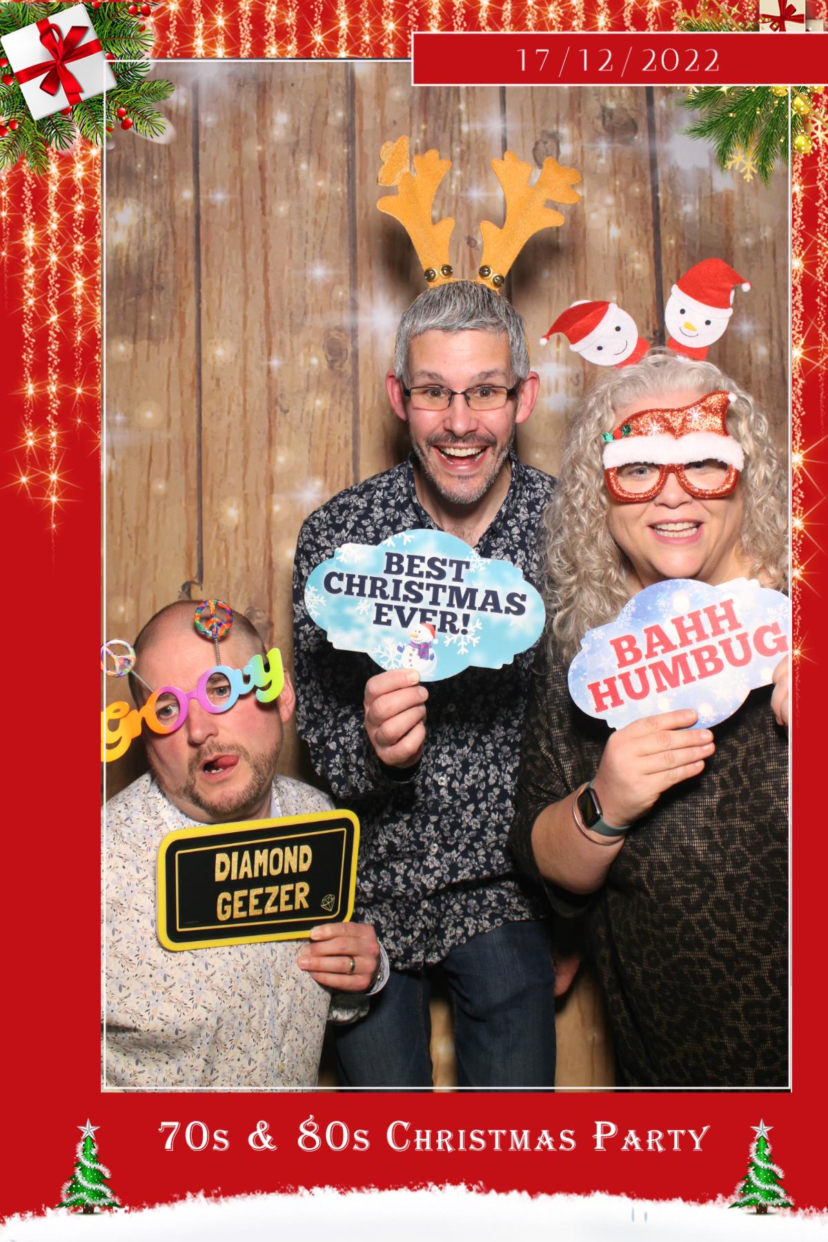 70s & 80s Christmas party  | View more photos from the event at gallery.magicimages.uk/u/MagicImages/70s-80s-Christmas-party