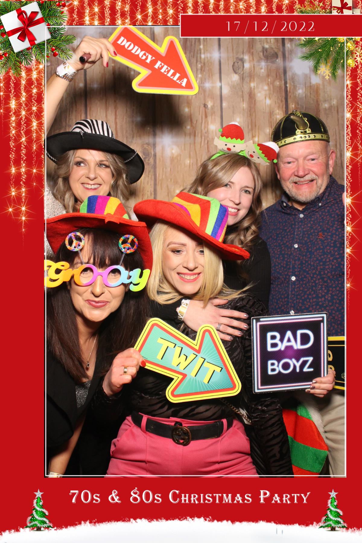 70s & 80s Christmas party  | View more photos from the event at gallery.magicimages.uk/u/MagicImages/70s-80s-Christmas-party
