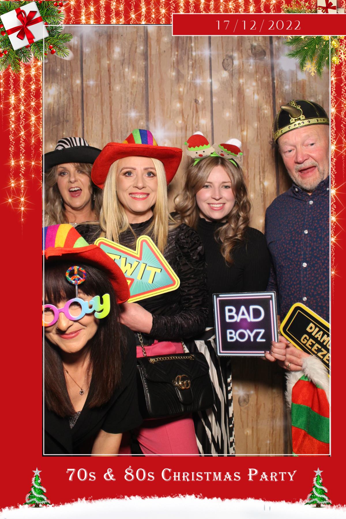 70s & 80s Christmas party  | View more photos from the event at gallery.magicimages.uk/u/MagicImages/70s-80s-Christmas-party