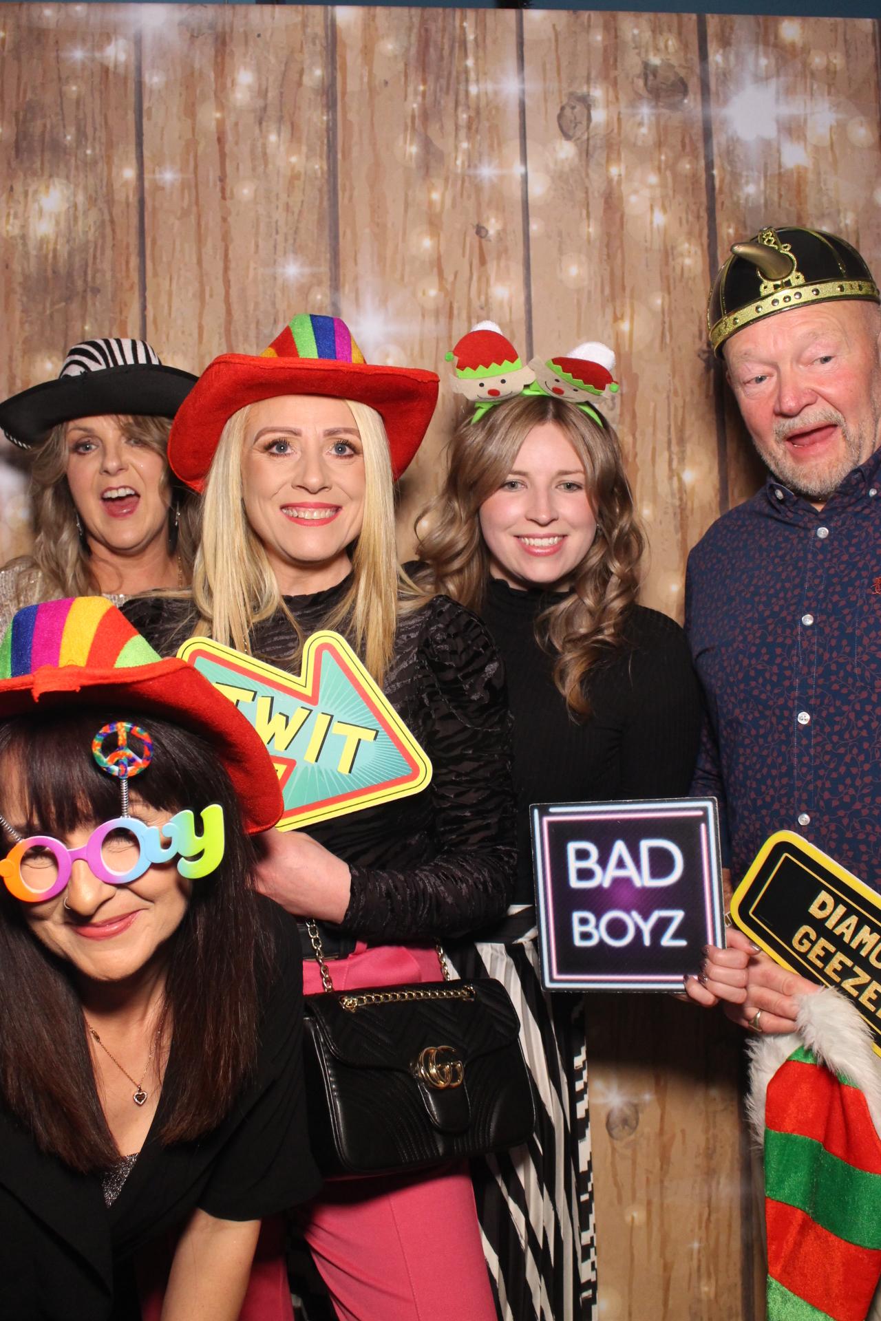 70s & 80s Christmas party  | View more photos from the event at gallery.magicimages.uk/u/MagicImages/70s-80s-Christmas-party