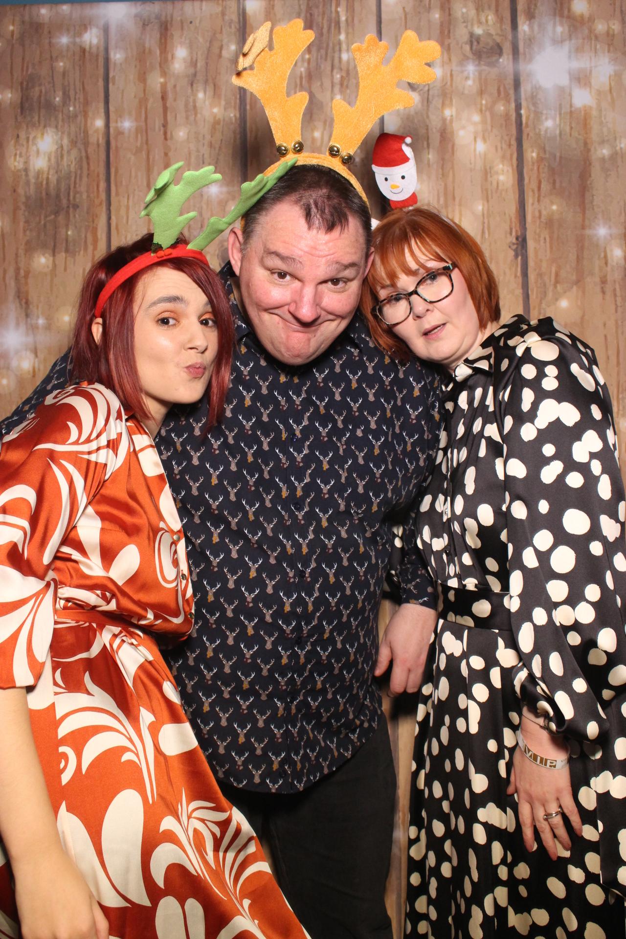 70s & 80s Christmas party  | View more photos from the event at gallery.magicimages.uk/u/MagicImages/70s-80s-Christmas-party