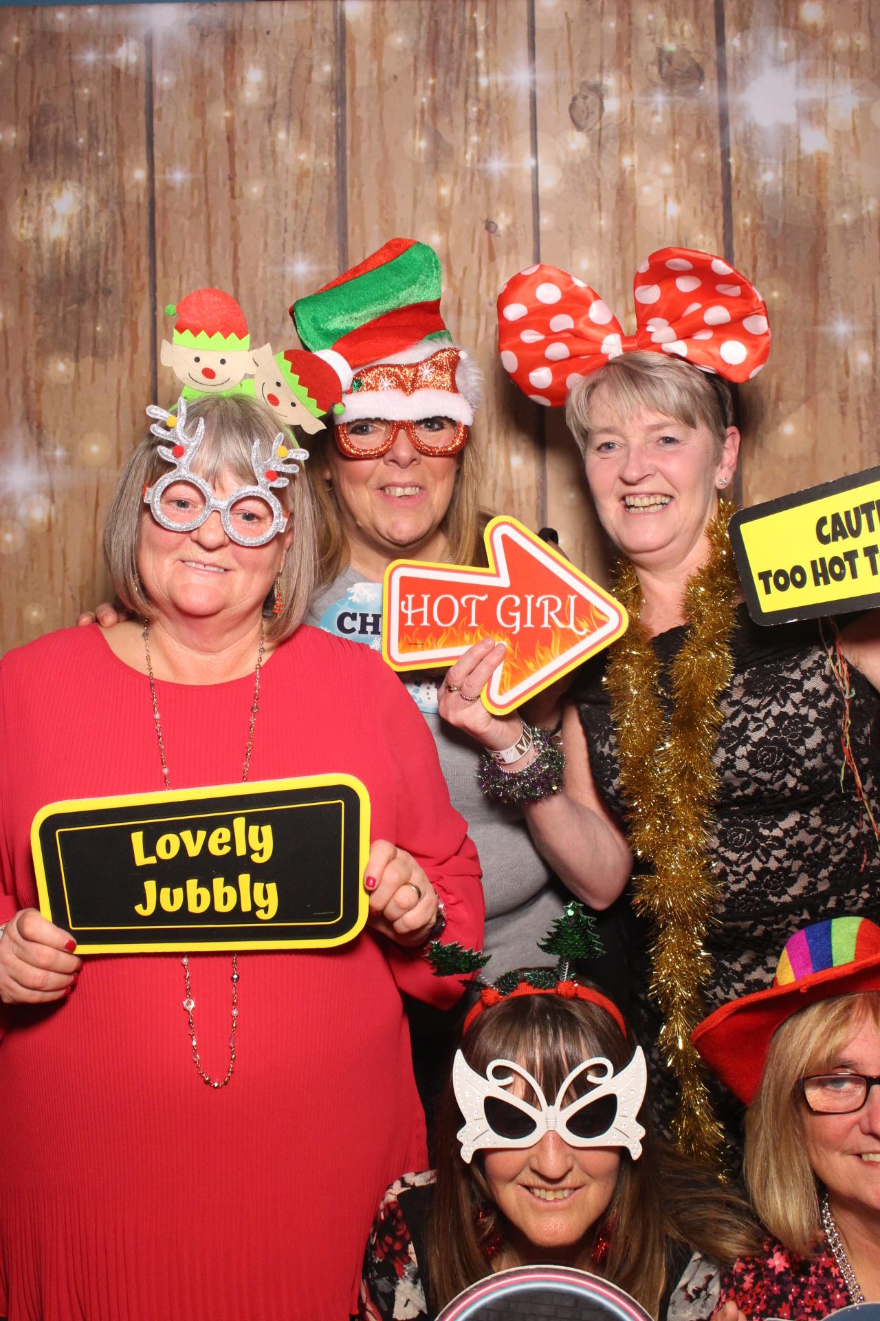 70s & 80s Christmas party  | View more photos from the event at gallery.magicimages.uk/u/MagicImages/70s-80s-Christmas-party