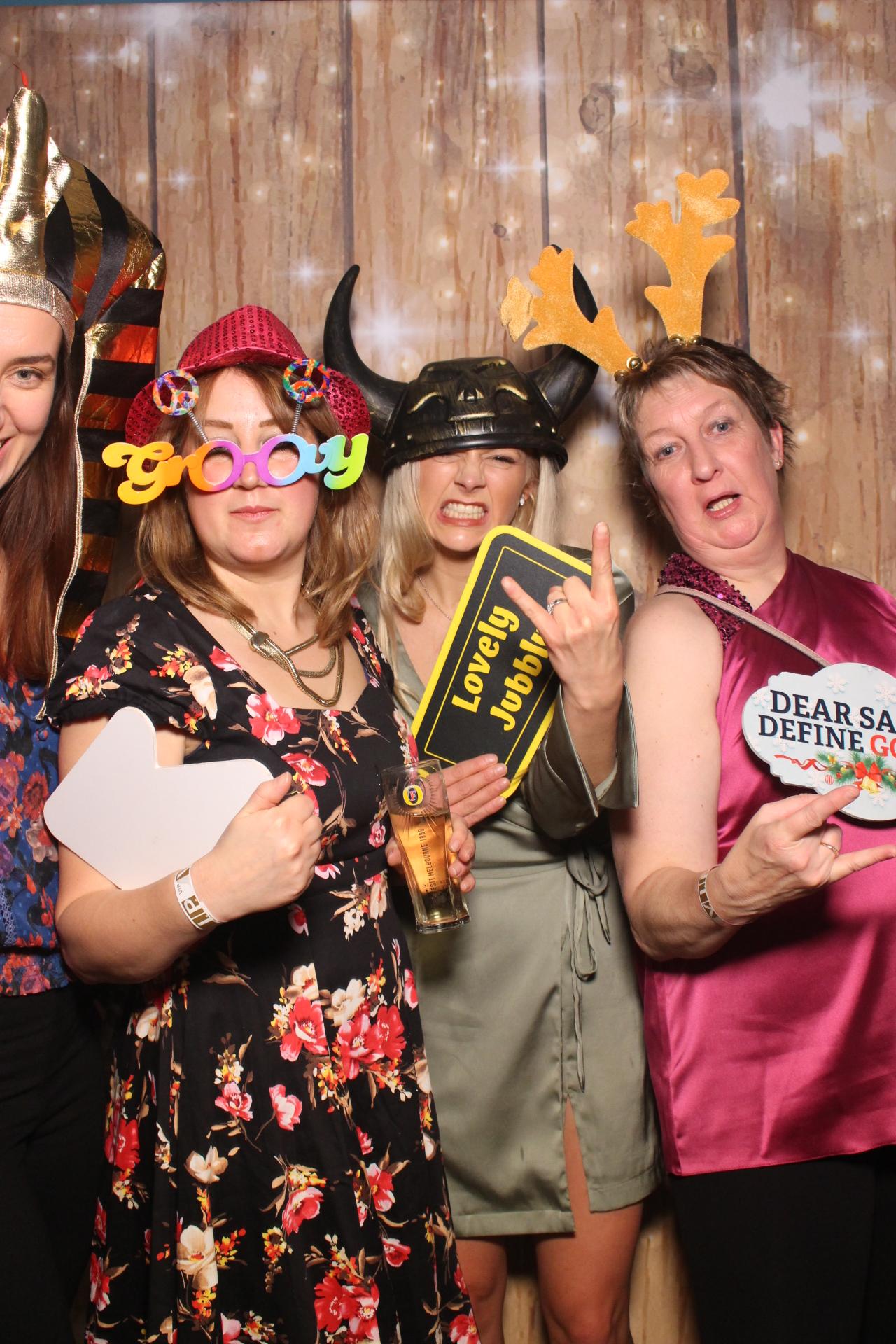 70s & 80s Christmas party  | View more photos from the event at gallery.magicimages.uk/u/MagicImages/70s-80s-Christmas-party
