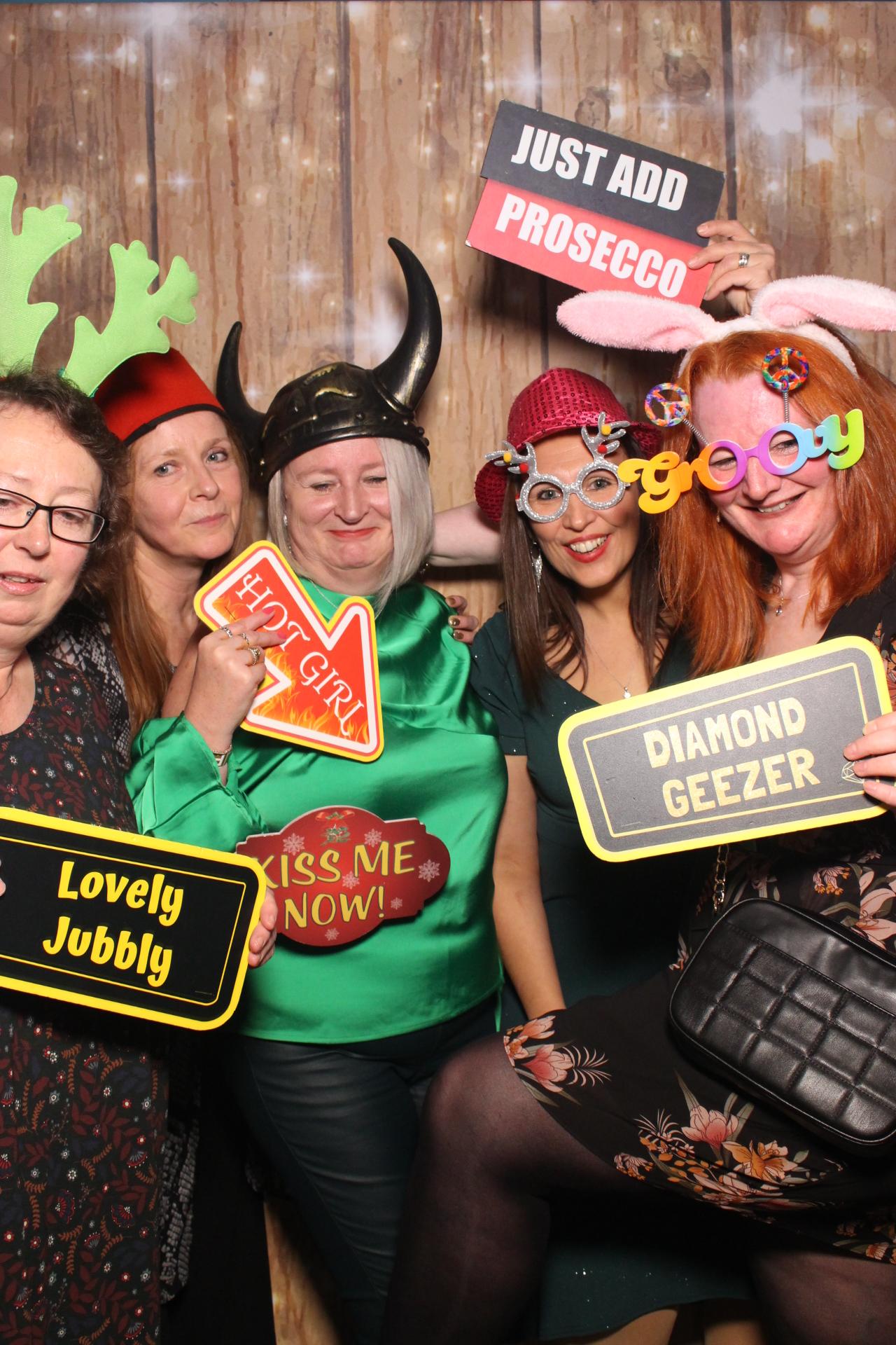 70s & 80s Christmas party  | View more photos from the event at gallery.magicimages.uk/u/MagicImages/70s-80s-Christmas-party