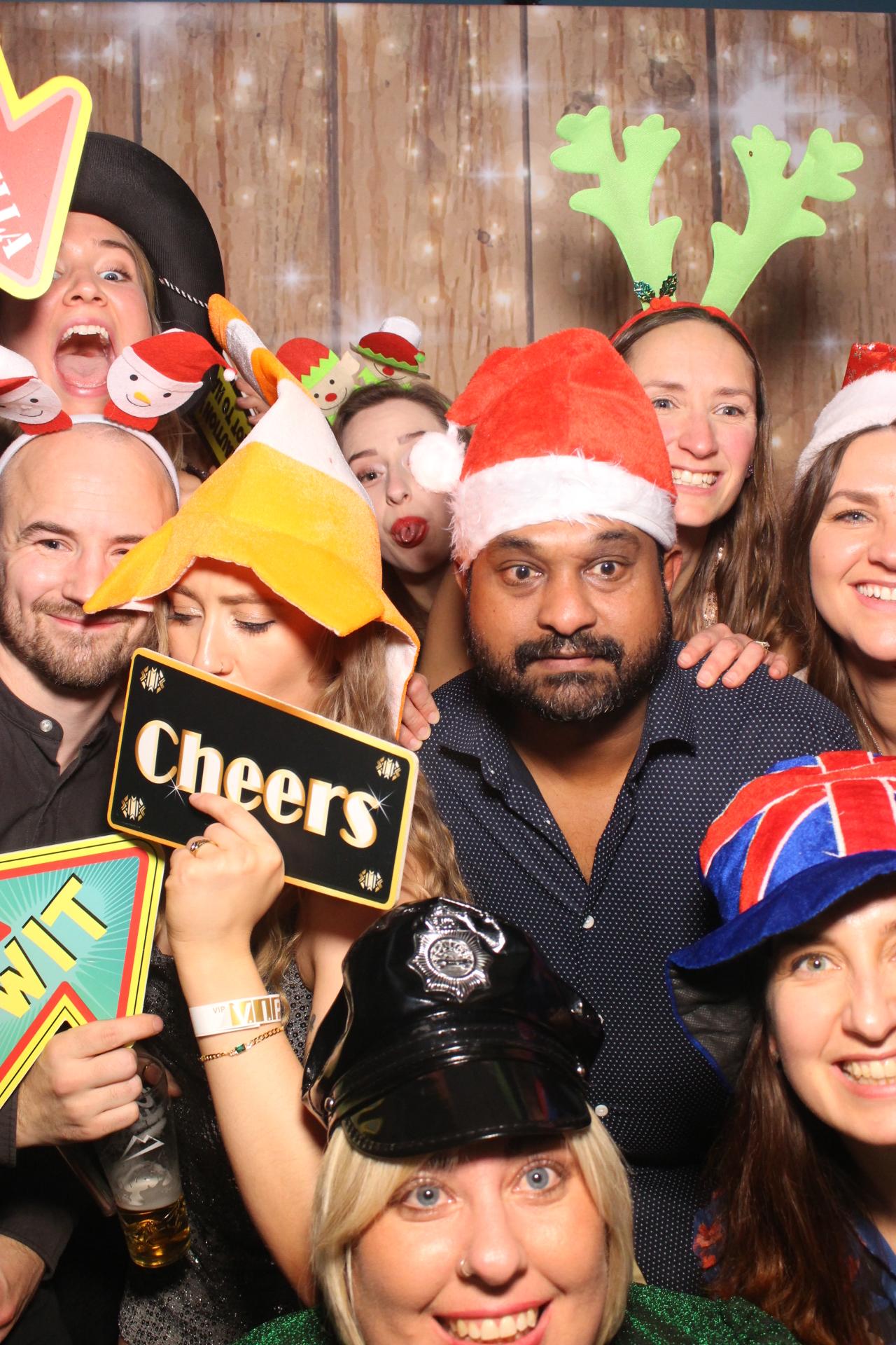70s & 80s Christmas party  | View more photos from the event at gallery.magicimages.uk/u/MagicImages/70s-80s-Christmas-party