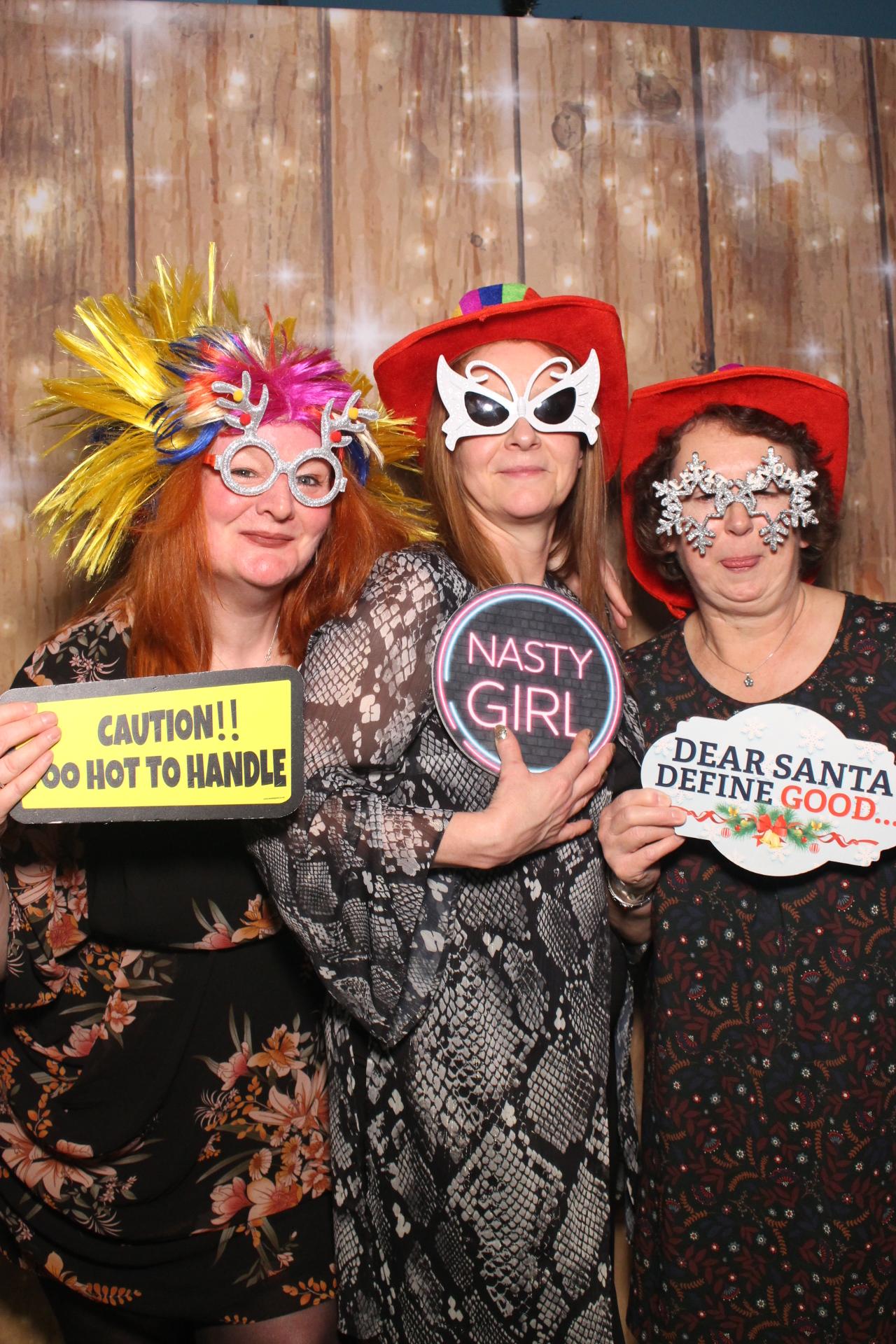 70s & 80s Christmas party  | View more photos from the event at gallery.magicimages.uk/u/MagicImages/70s-80s-Christmas-party