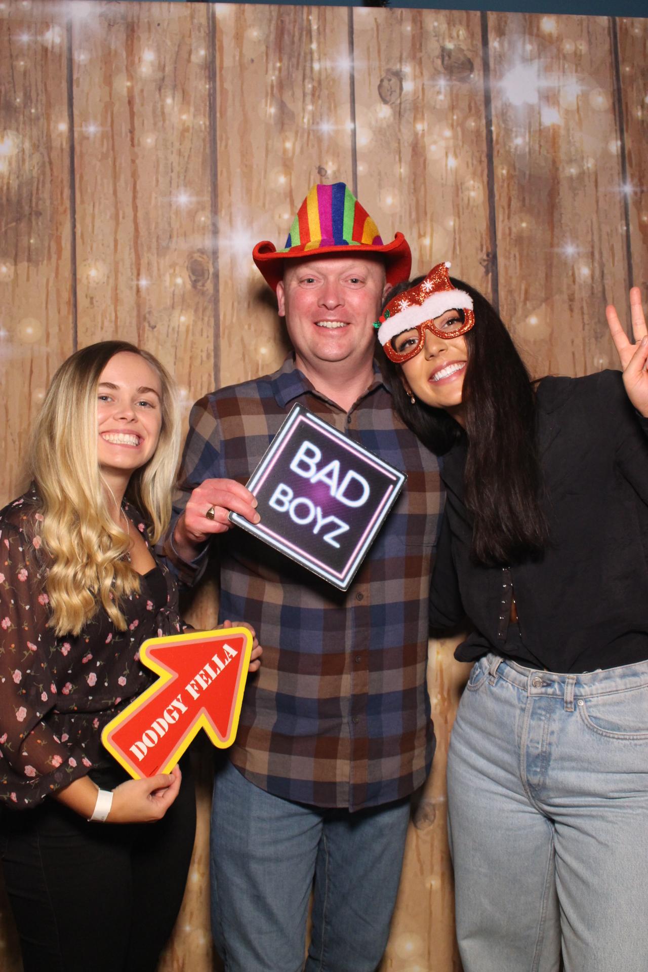 70s & 80s Christmas party  | View more photos from the event at gallery.magicimages.uk/u/MagicImages/70s-80s-Christmas-party
