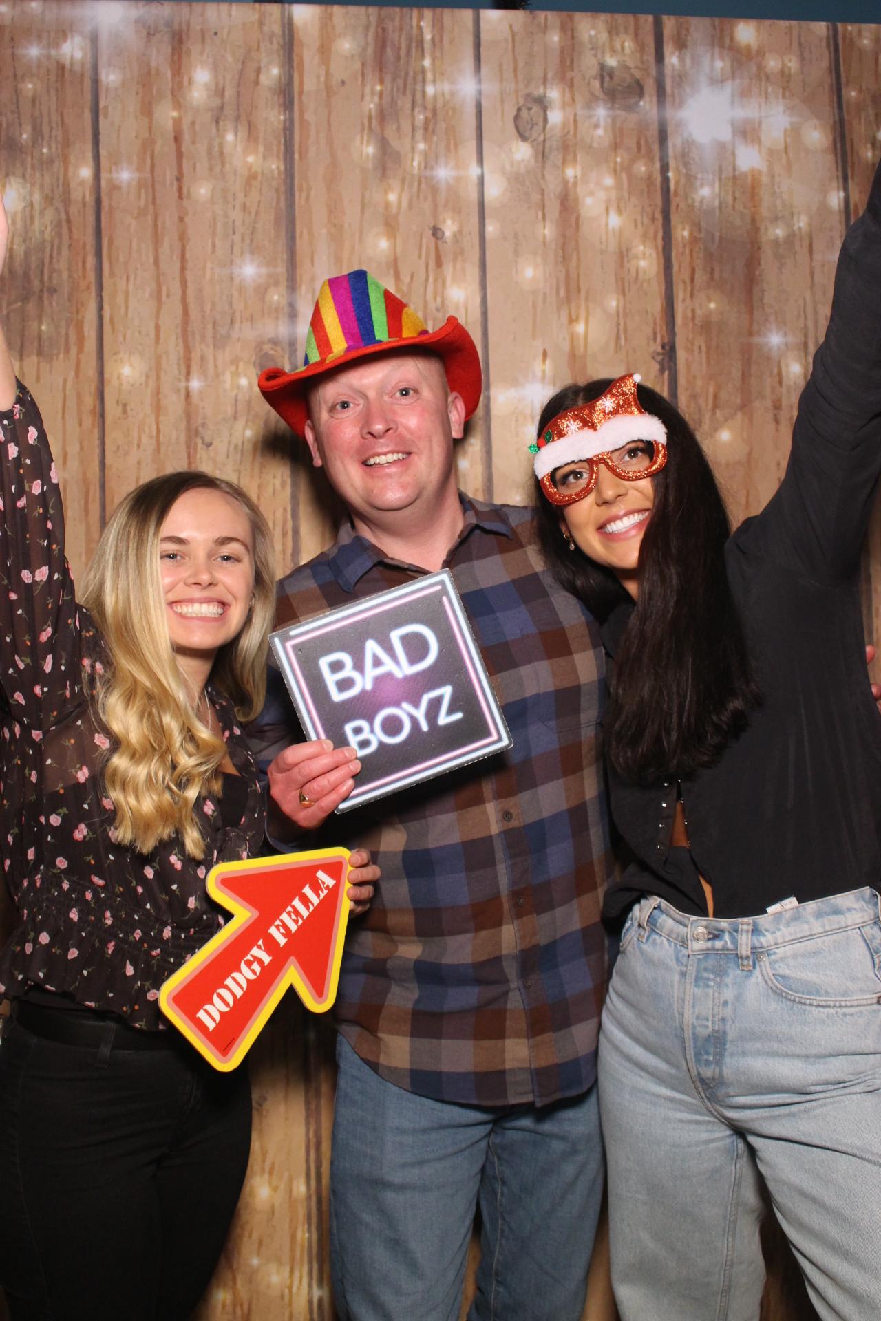 70s & 80s Christmas party  | View more photos from the event at gallery.magicimages.uk/u/MagicImages/70s-80s-Christmas-party