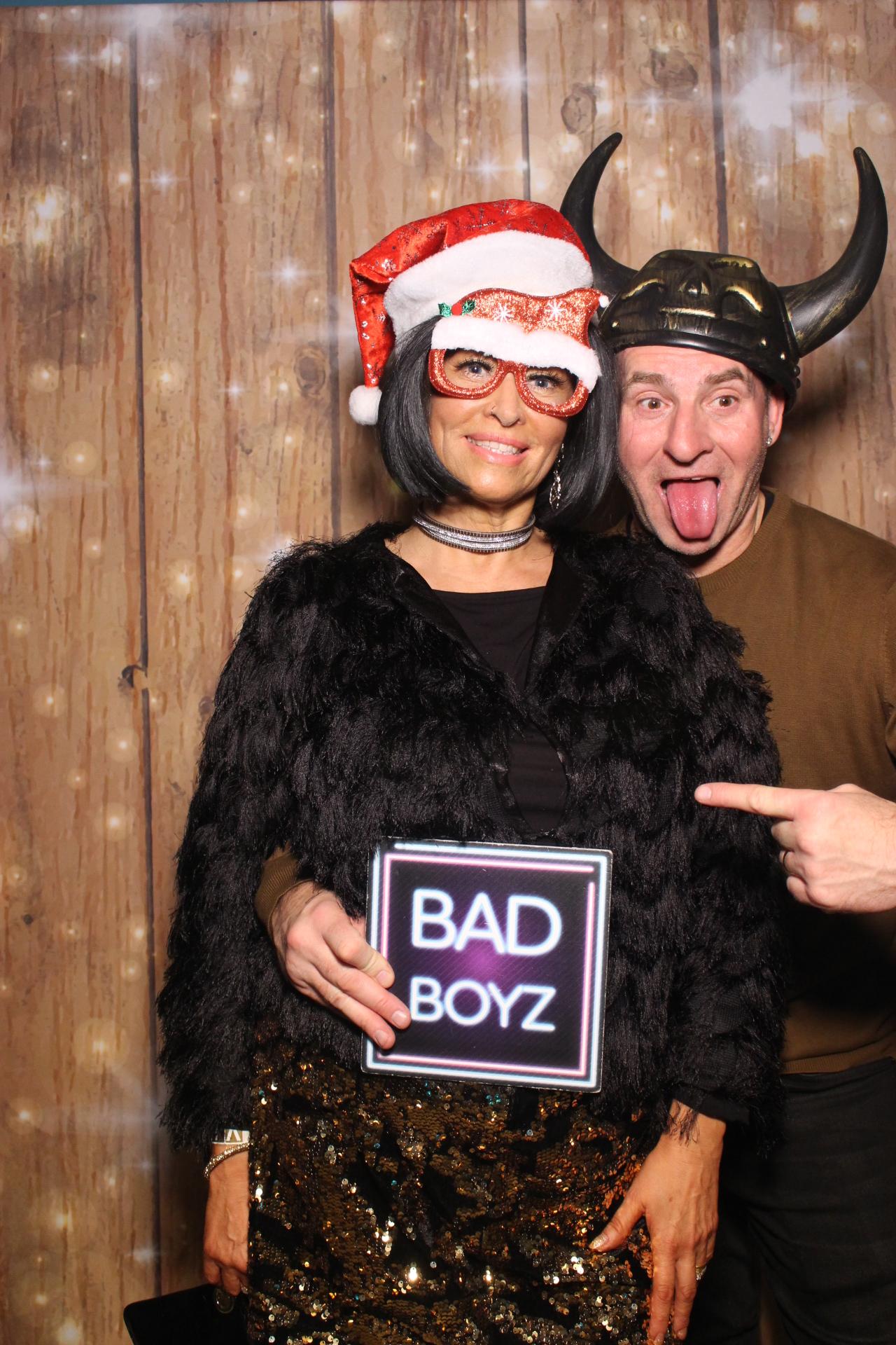 70s & 80s Christmas party  | View more photos from the event at gallery.magicimages.uk/u/MagicImages/70s-80s-Christmas-party
