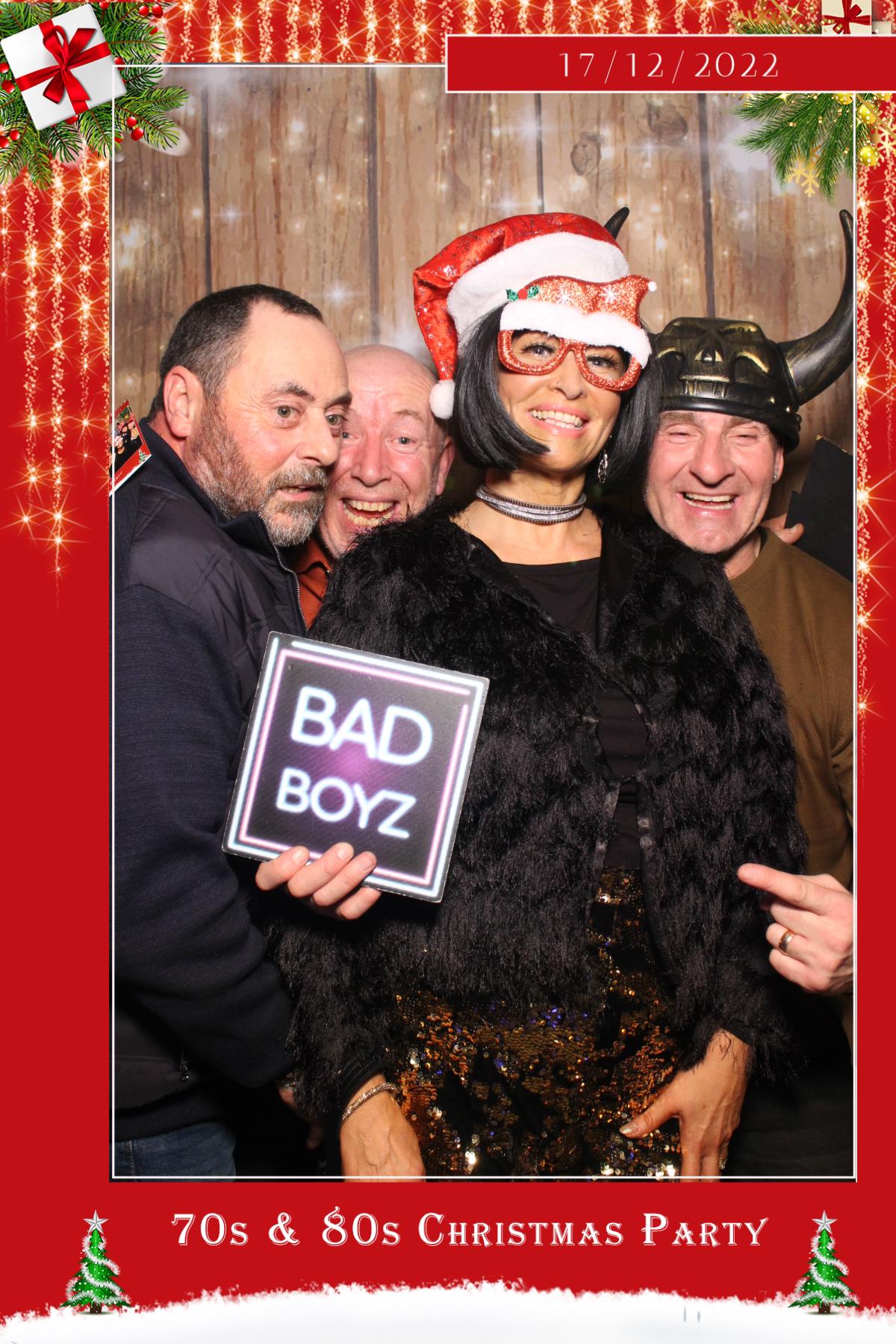 70s & 80s Christmas party  | View more photos from the event at gallery.magicimages.uk/u/MagicImages/70s-80s-Christmas-party