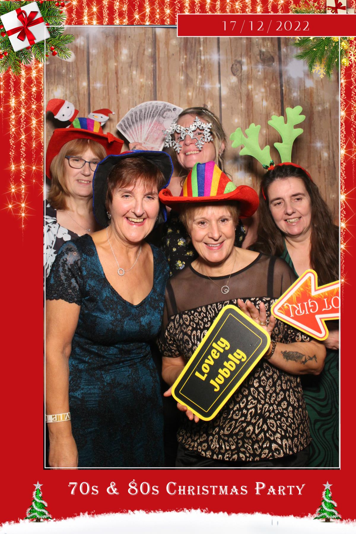70s & 80s Christmas party  | View more photos from the event at gallery.magicimages.uk/u/MagicImages/70s-80s-Christmas-party