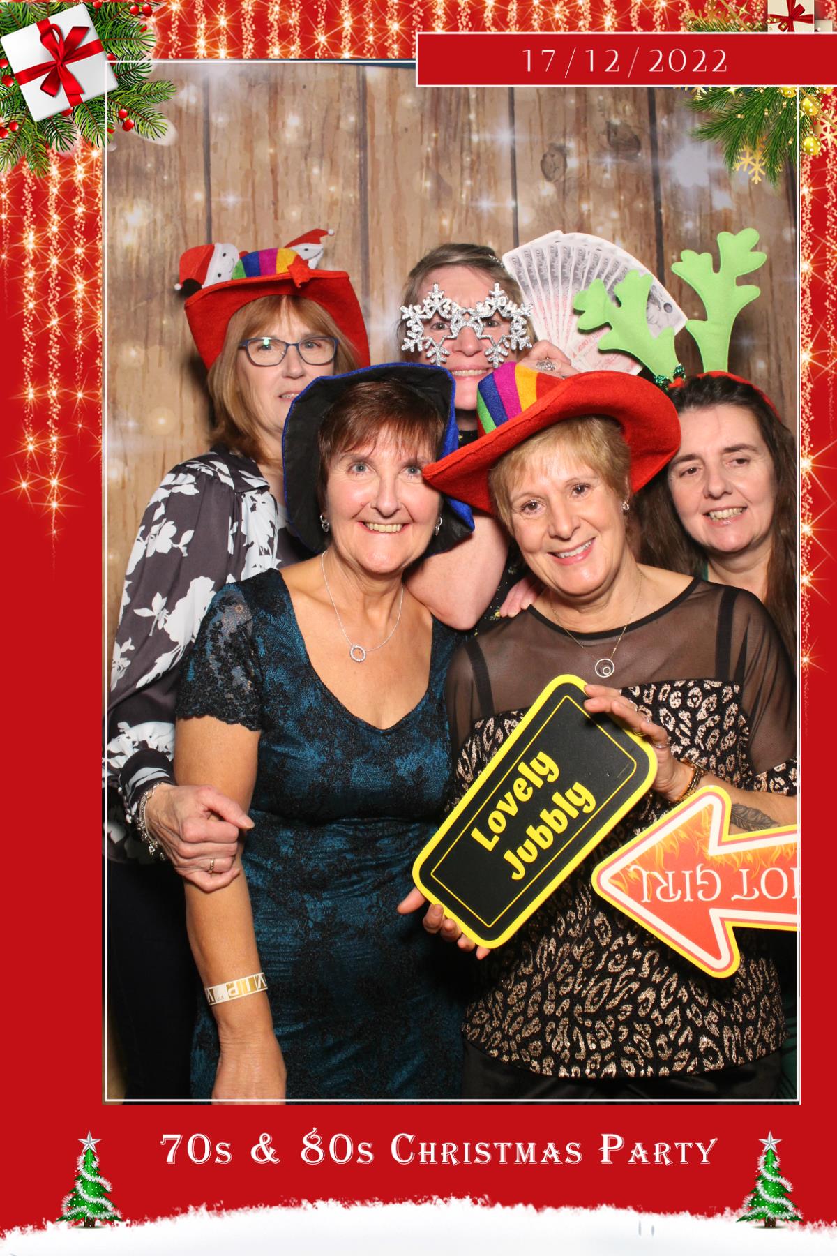 70s & 80s Christmas party  | View more photos from the event at gallery.magicimages.uk/u/MagicImages/70s-80s-Christmas-party