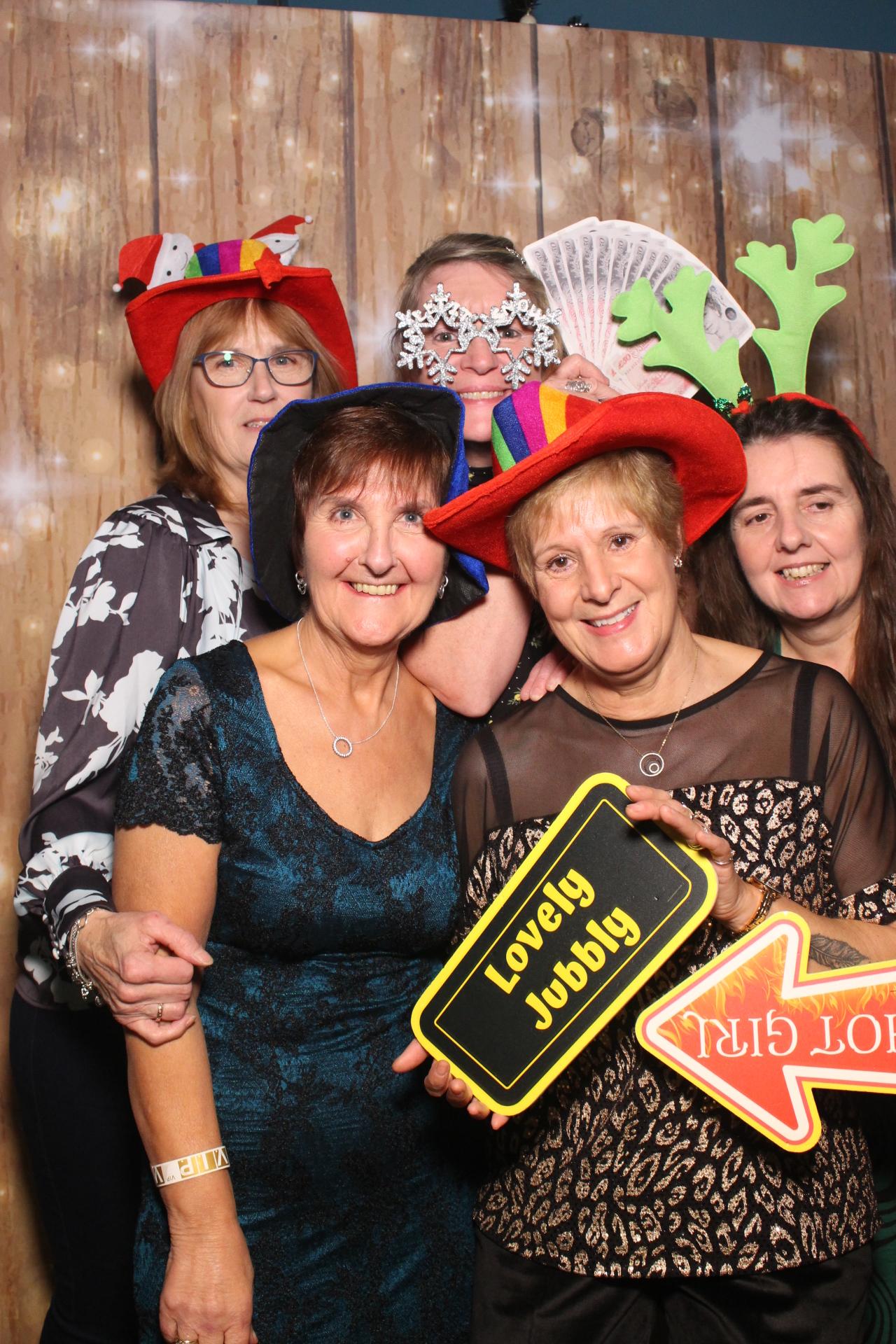 70s & 80s Christmas party  | View more photos from the event at gallery.magicimages.uk/u/MagicImages/70s-80s-Christmas-party
