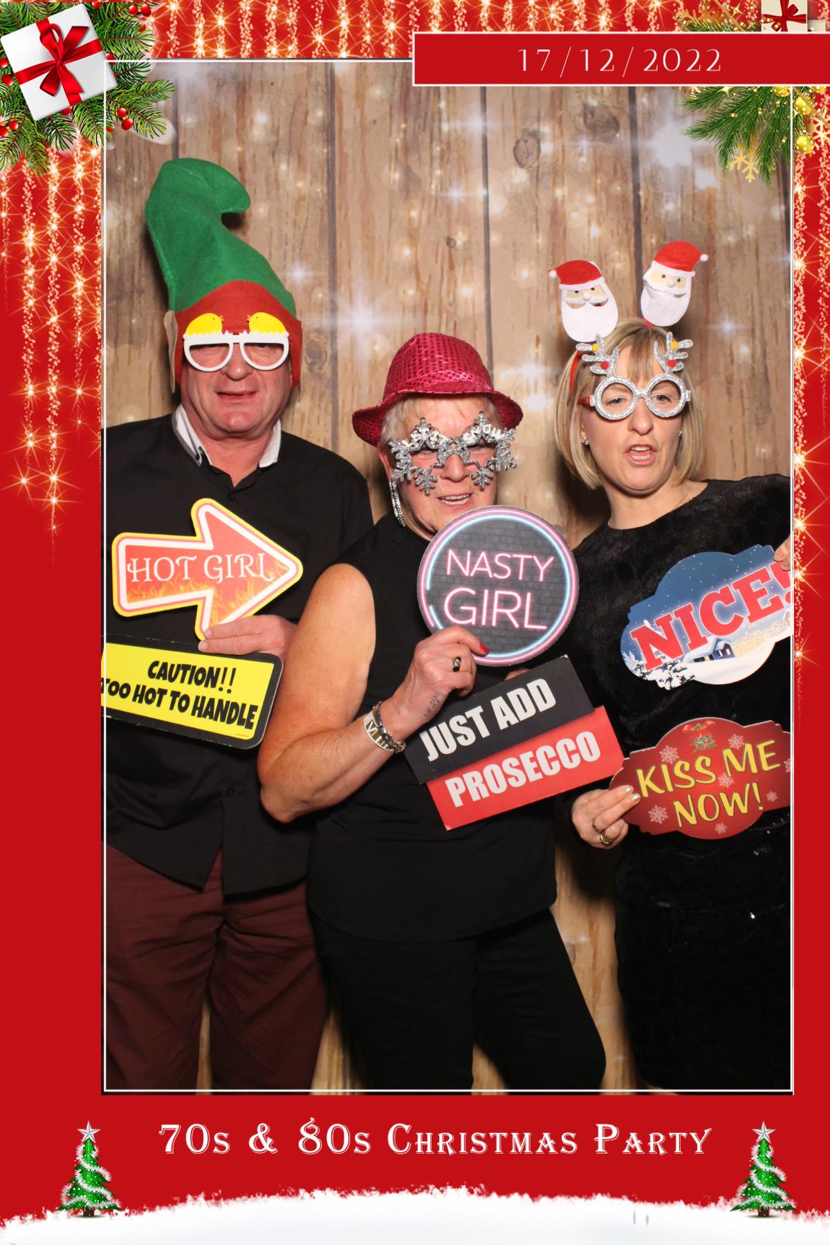 70s & 80s Christmas party  | View more photos from the event at gallery.magicimages.uk/u/MagicImages/70s-80s-Christmas-party