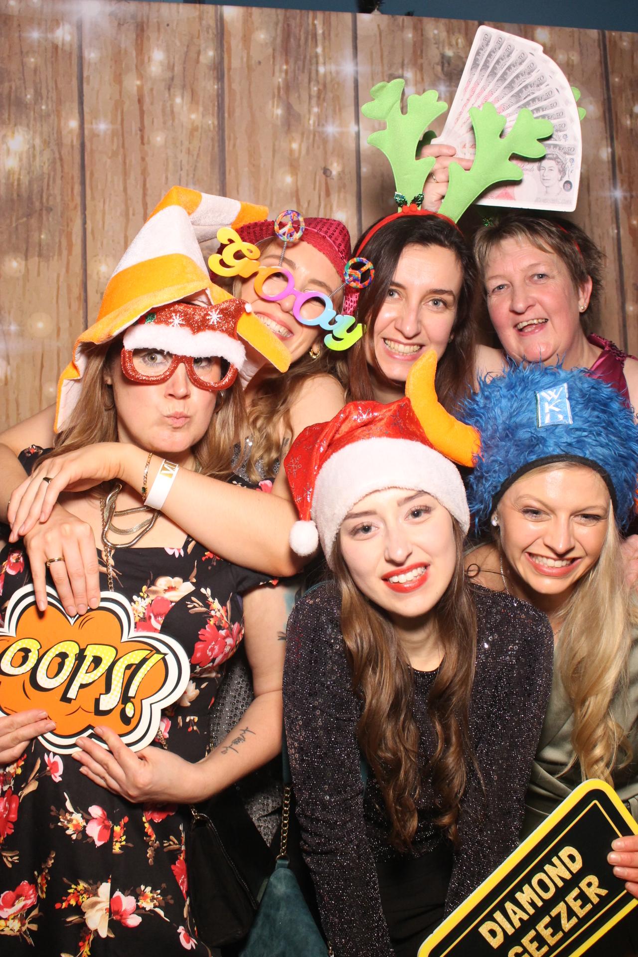 70s & 80s Christmas party  | View more photos from the event at gallery.magicimages.uk/u/MagicImages/70s-80s-Christmas-party