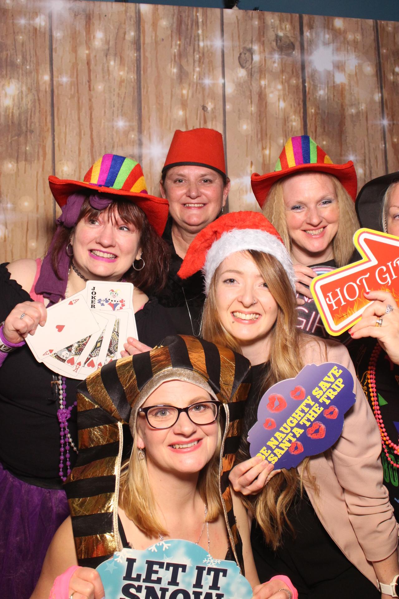 70s & 80s Christmas party  | View more photos from the event at gallery.magicimages.uk/u/MagicImages/70s-80s-Christmas-party