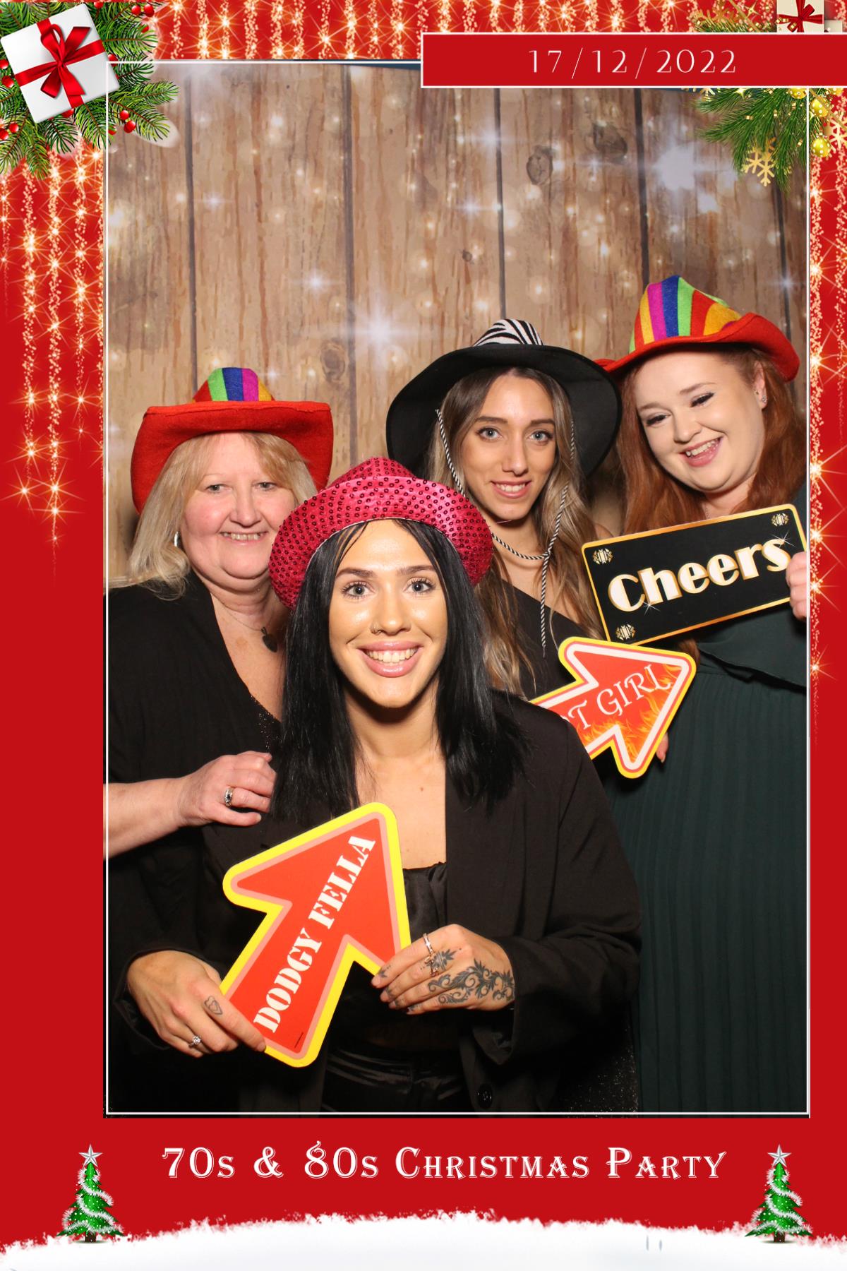 70s & 80s Christmas party  | View more photos from the event at gallery.magicimages.uk/u/MagicImages/70s-80s-Christmas-party