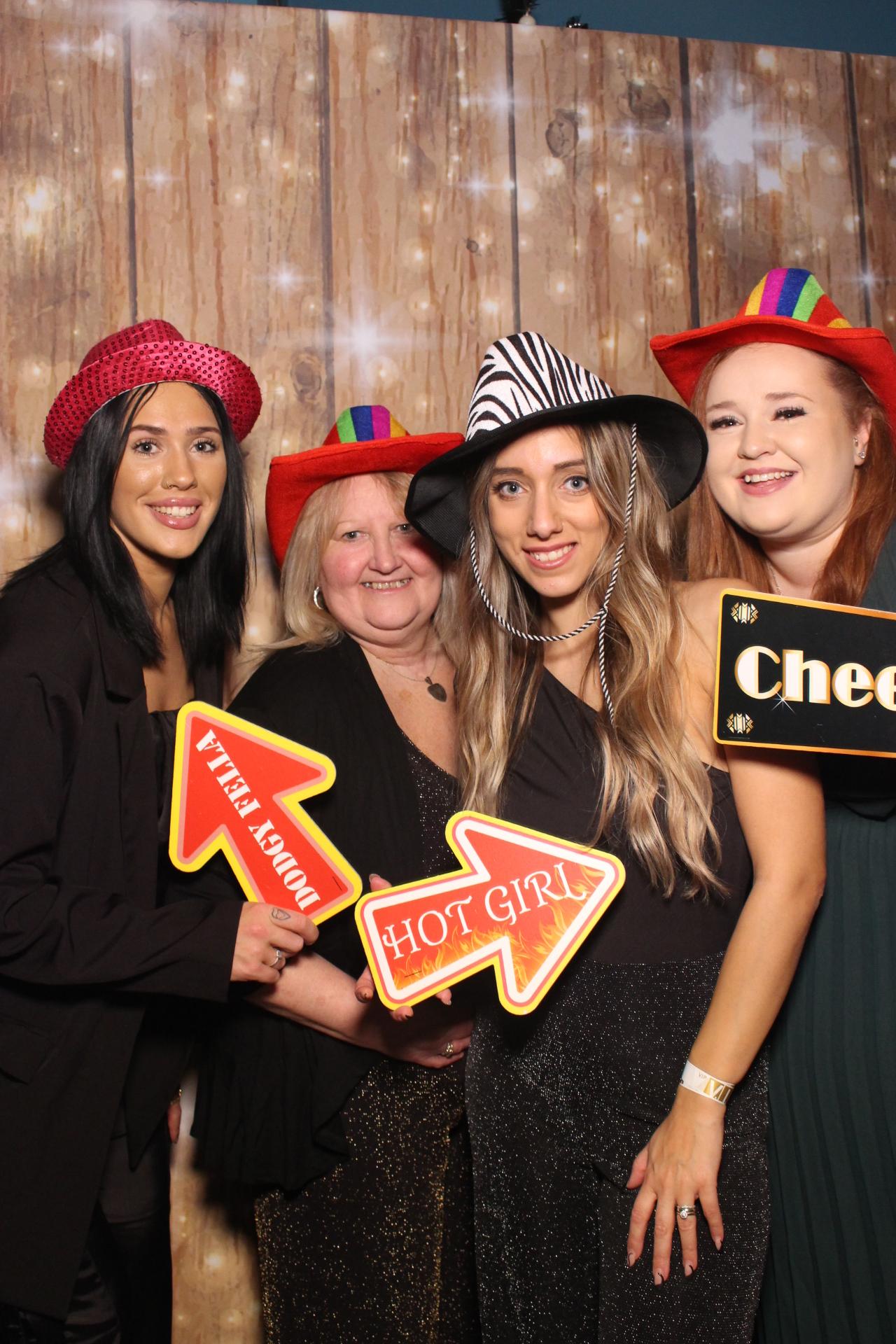 70s & 80s Christmas party  | View more photos from the event at gallery.magicimages.uk/u/MagicImages/70s-80s-Christmas-party