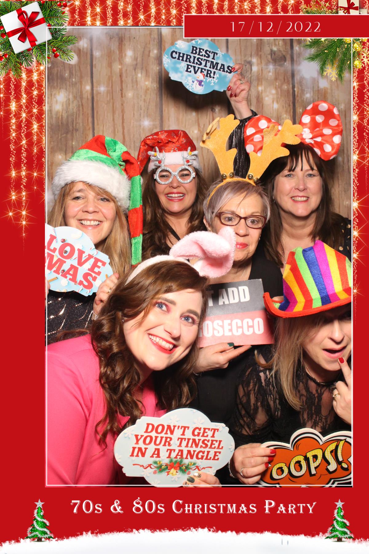 70s & 80s Christmas party  | View more photos from the event at gallery.magicimages.uk/u/MagicImages/70s-80s-Christmas-party