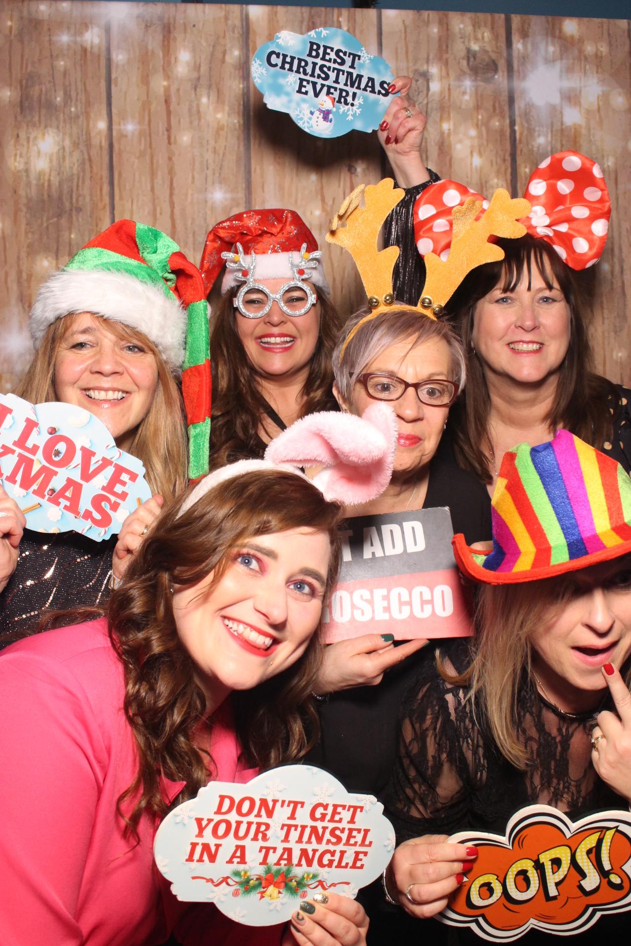 70s & 80s Christmas party  | View more photos from the event at gallery.magicimages.uk/u/MagicImages/70s-80s-Christmas-party