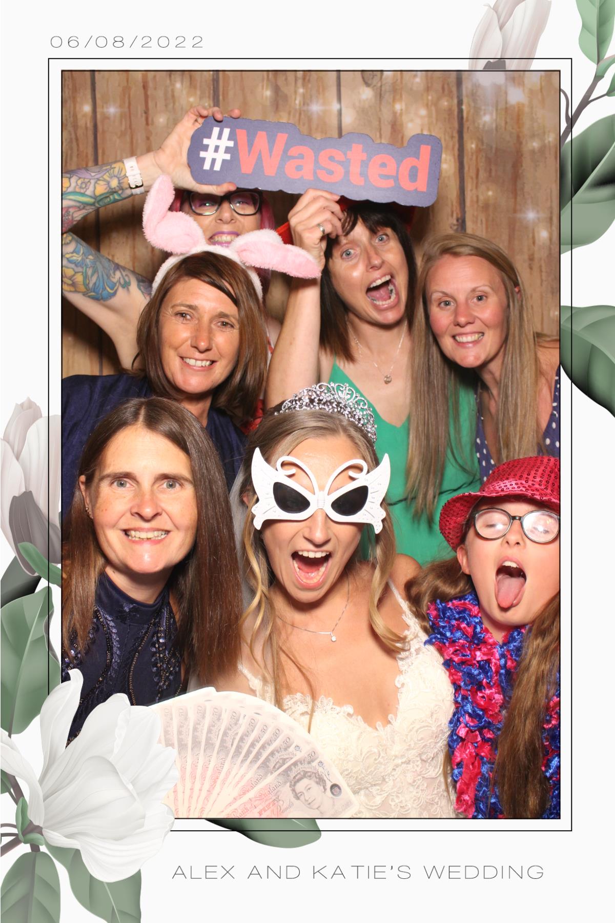 Alex & Katie  | View more photos from the event at gallery.magicimages.uk/u/MagicImages/Alex-Katie