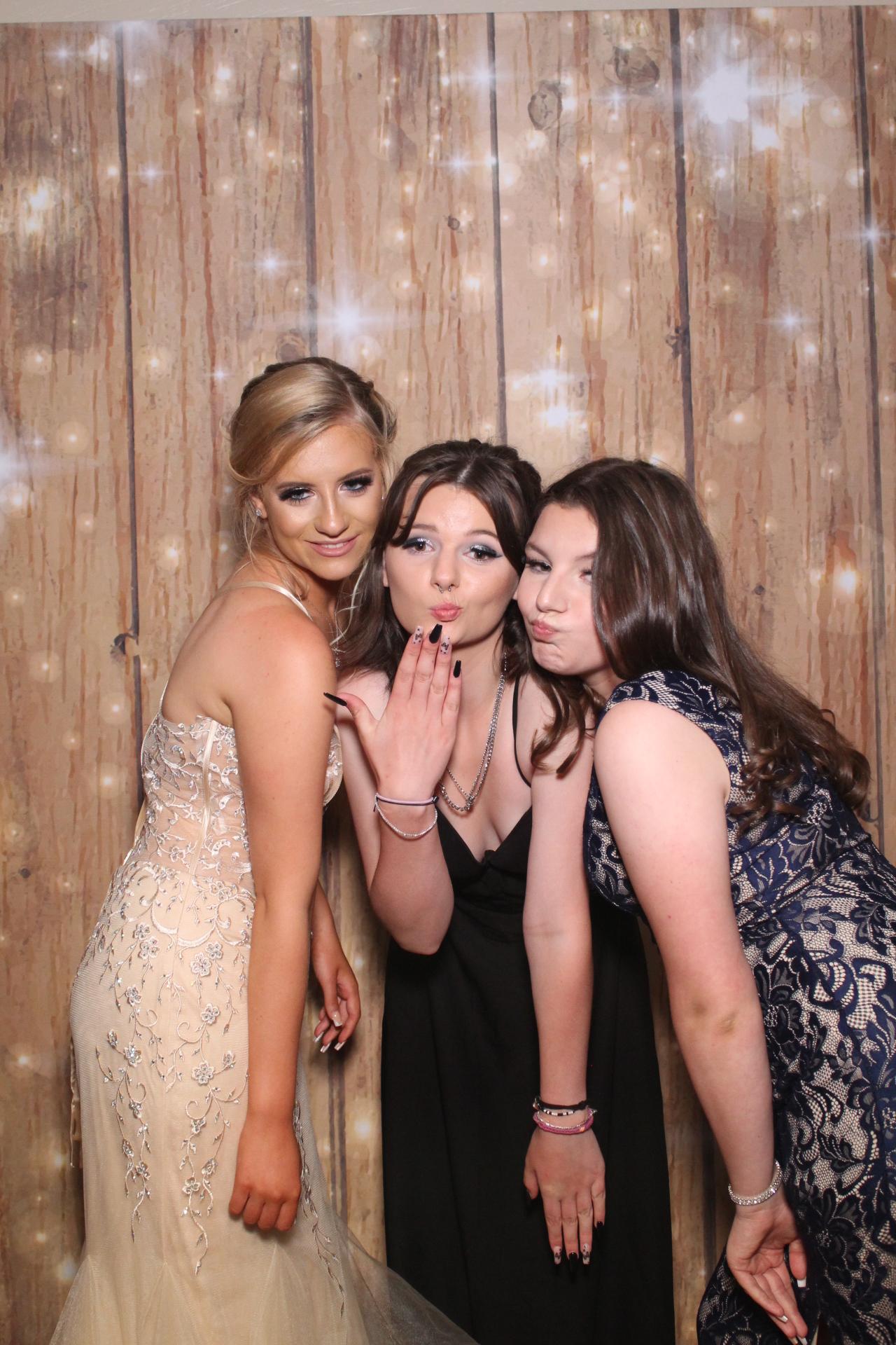 Ash Hill Academy prom 2022 | View more photos from the event at gallery.magicimages.uk/u/MagicImages/Ash-Hill-Academy-prom-2022