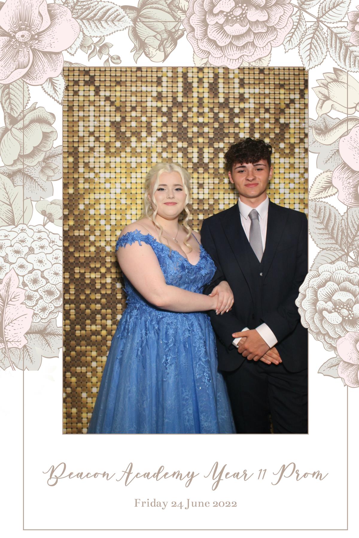 Beacon Year 11 prom | View more photos from the event at gallery.magicimages.uk/u/MagicImages/Beacon-Year-11-prom