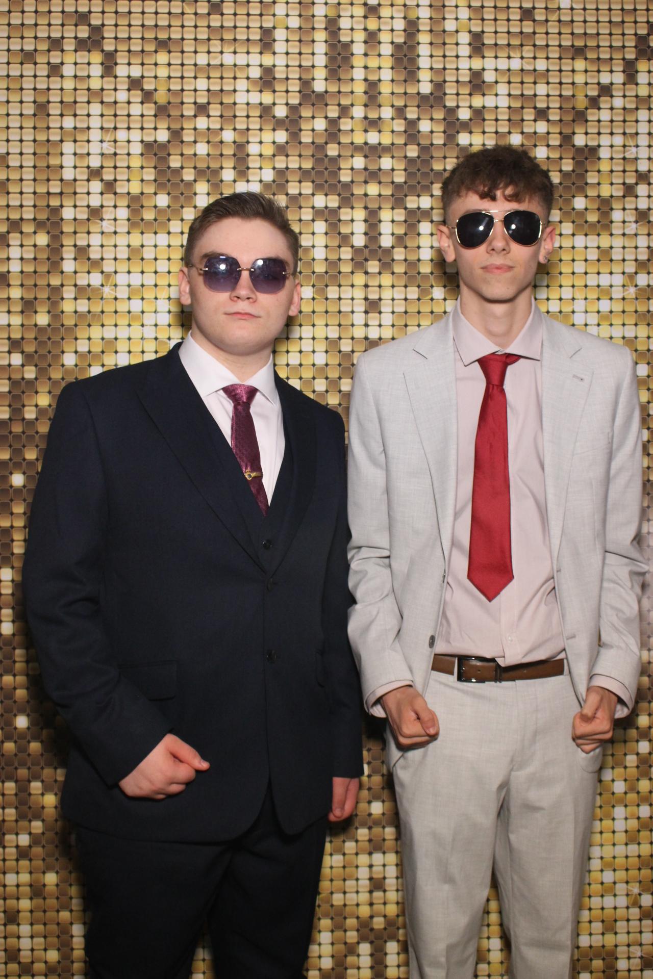 Beacon Year 11 prom | View more photos from the event at gallery.magicimages.uk/u/MagicImages/Beacon-Year-11-prom