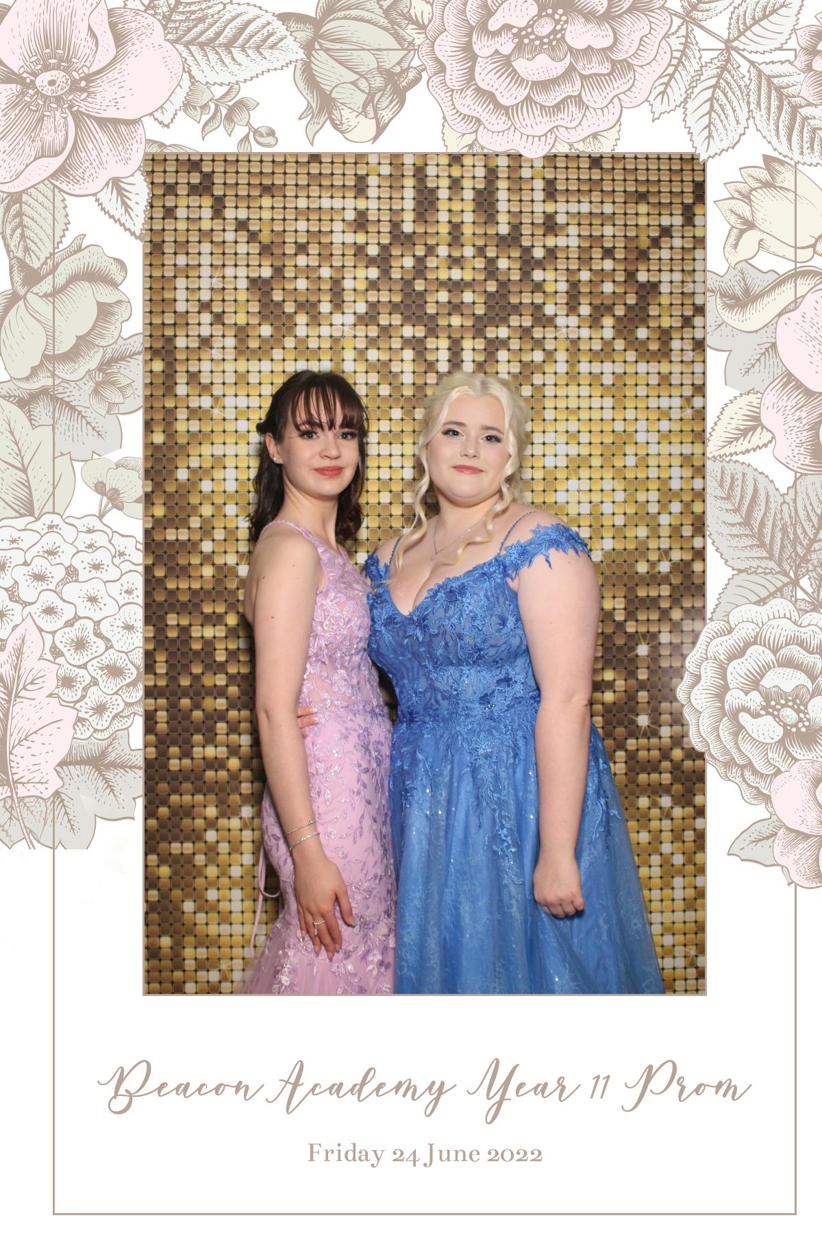 Beacon Year 11 prom | View more photos from the event at gallery.magicimages.uk/u/MagicImages/Beacon-Year-11-prom