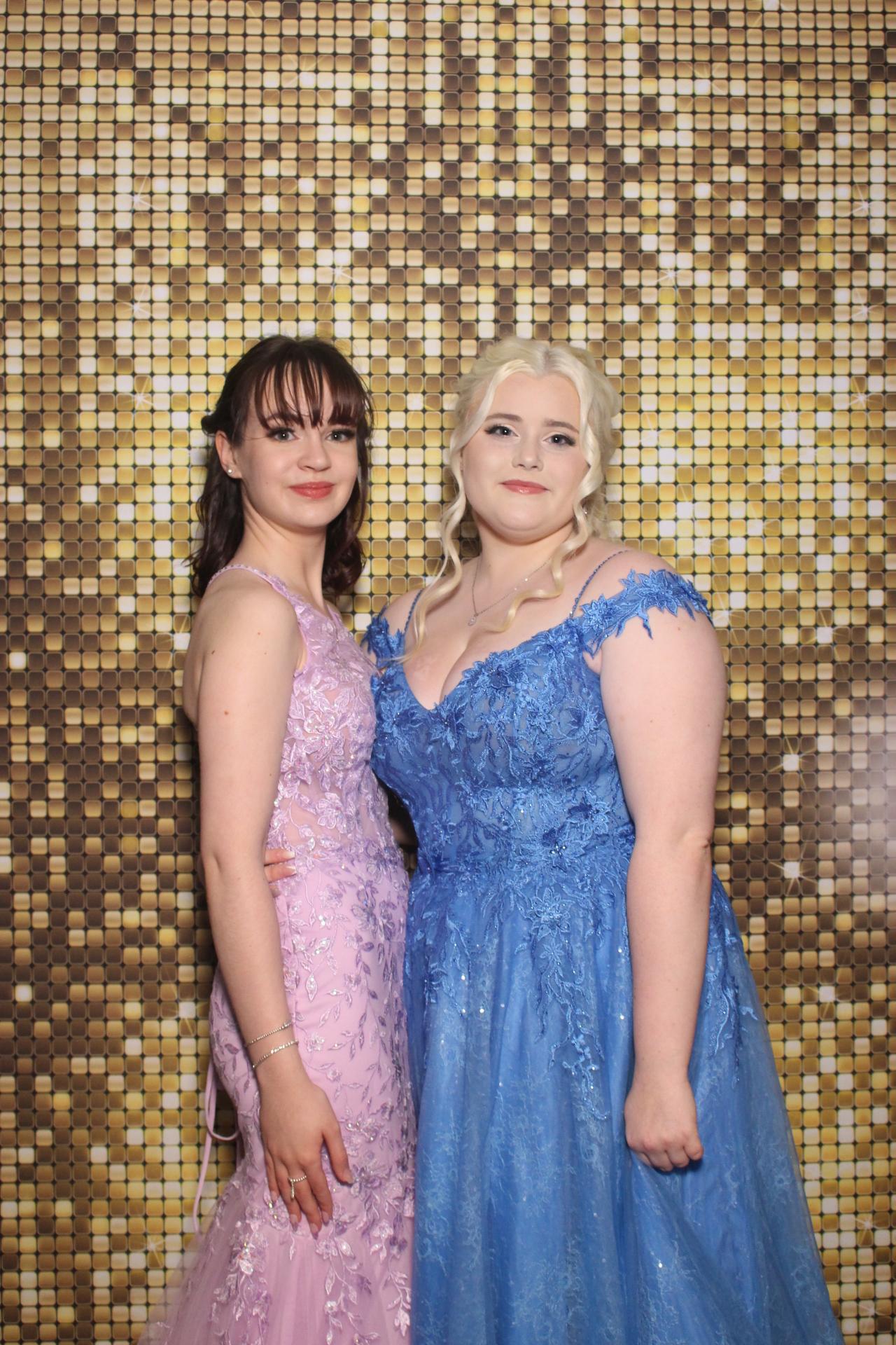 Beacon Year 11 prom | View more photos from the event at gallery.magicimages.uk/u/MagicImages/Beacon-Year-11-prom