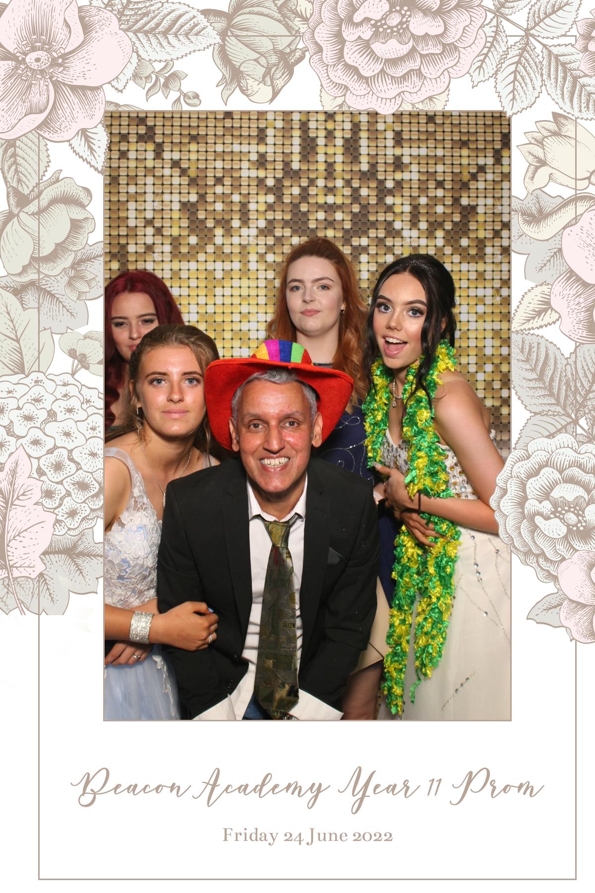 Beacon Year 11 prom | View more photos from the event at gallery.magicimages.uk/u/MagicImages/Beacon-Year-11-prom