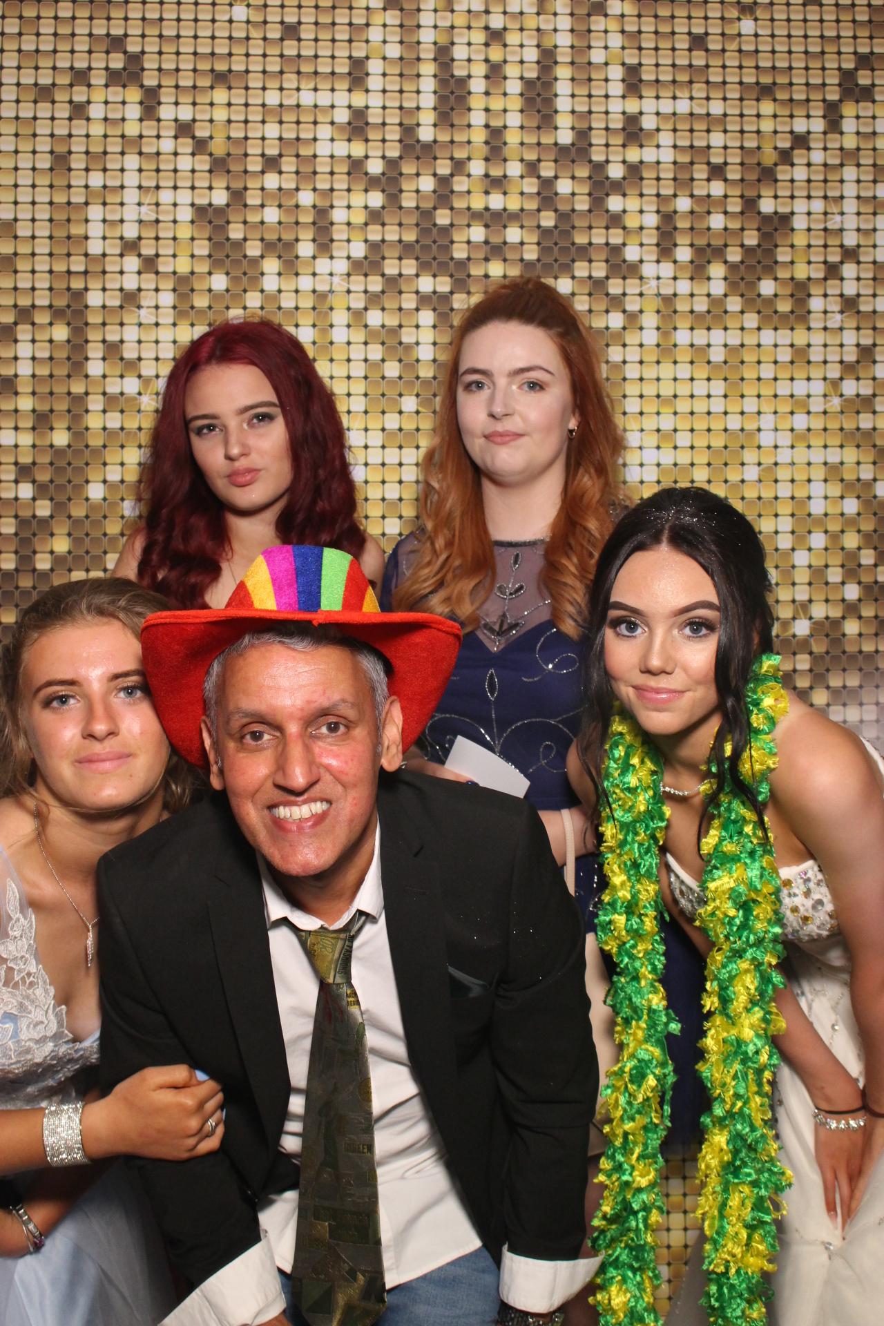 Beacon Year 11 prom | View more photos from the event at gallery.magicimages.uk/u/MagicImages/Beacon-Year-11-prom
