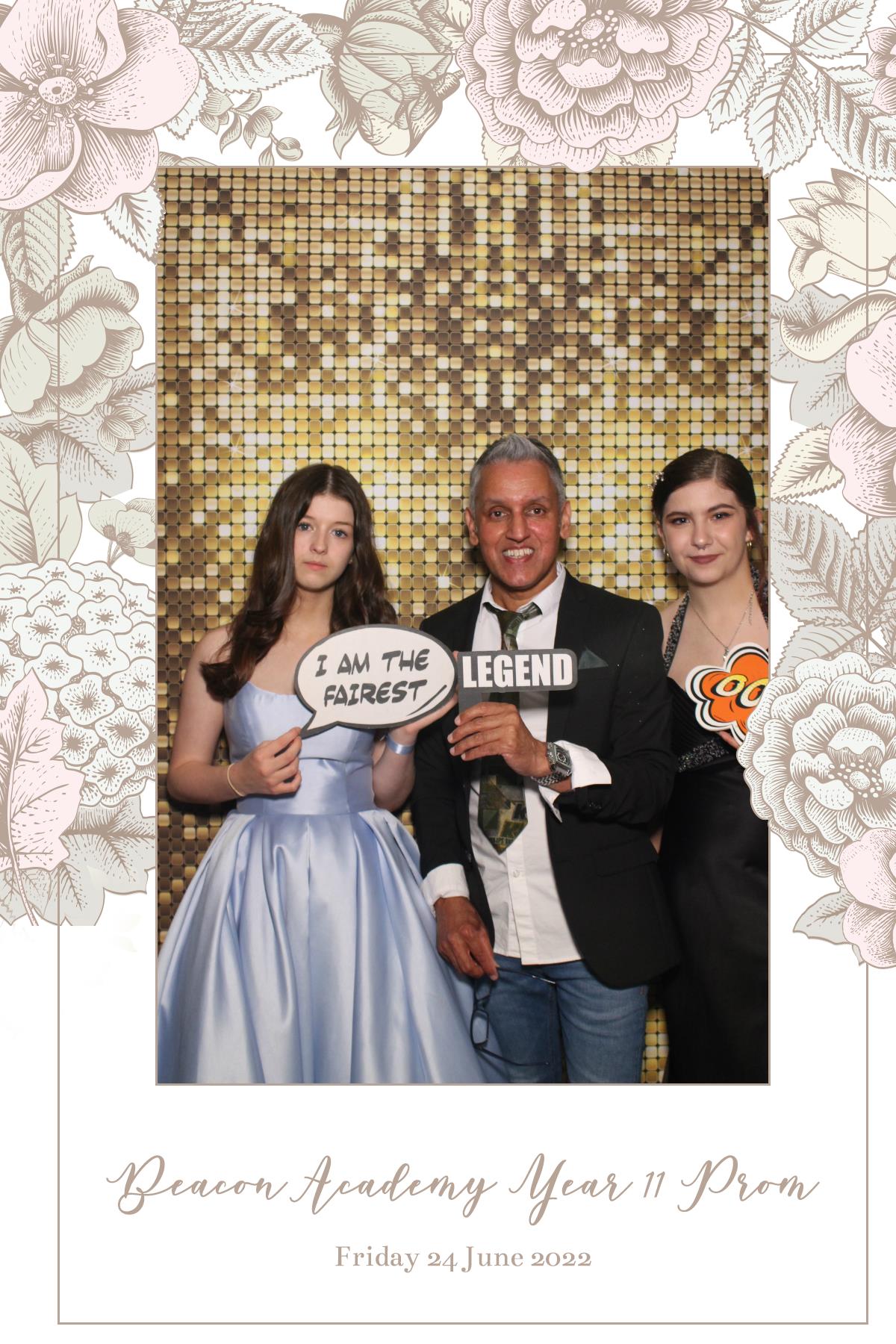 Beacon Year 11 prom | View more photos from the event at gallery.magicimages.uk/u/MagicImages/Beacon-Year-11-prom