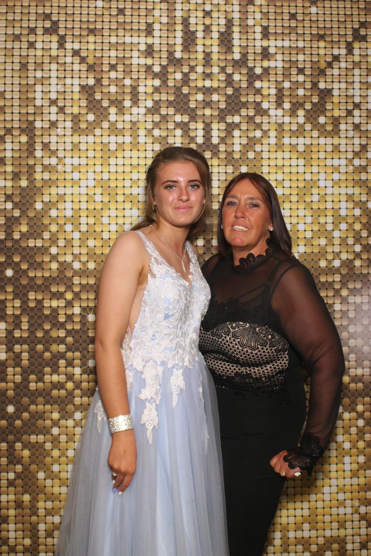 Beacon Year 11 prom | View more photos from the event at gallery.magicimages.uk/u/MagicImages/Beacon-Year-11-prom