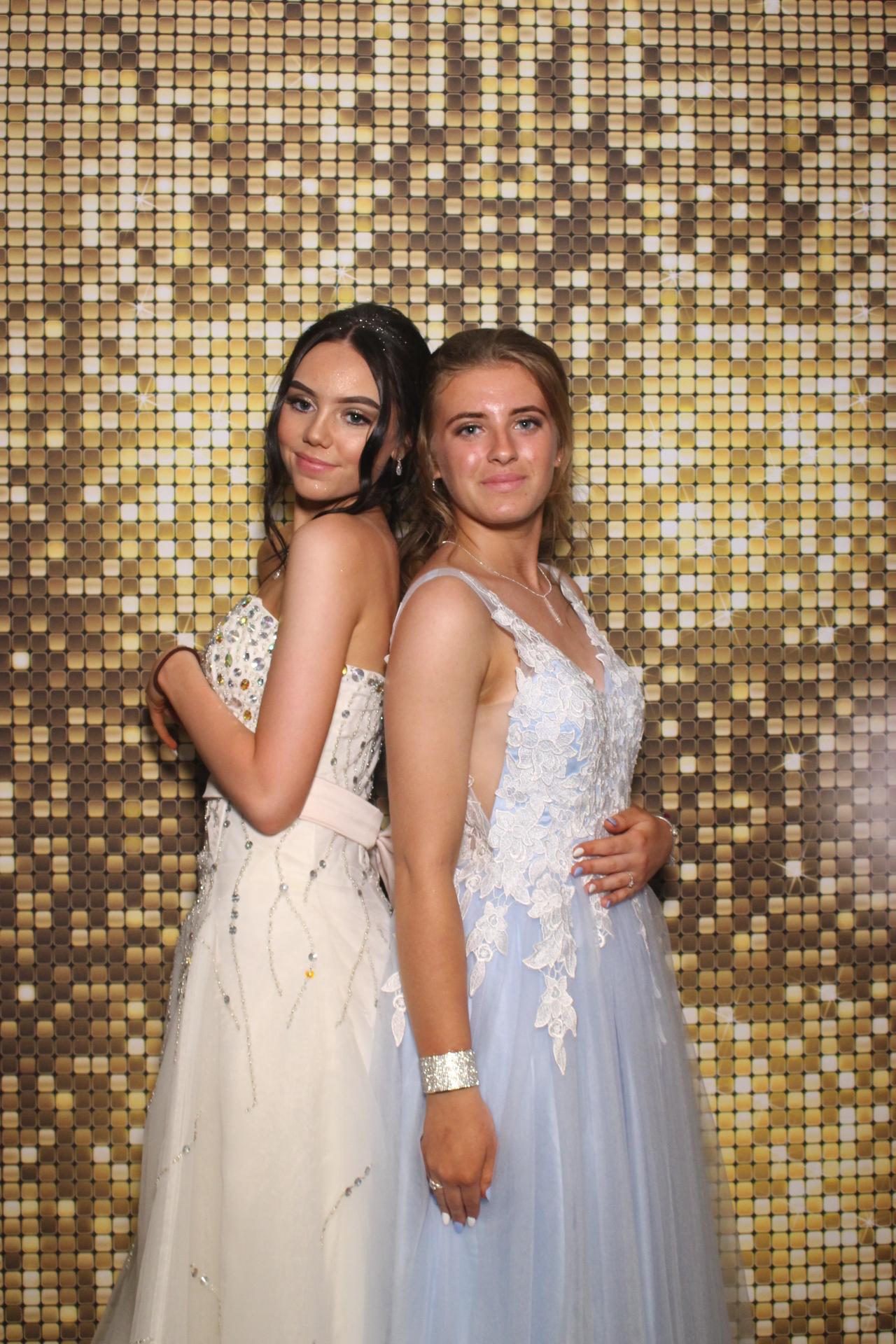Beacon Year 11 prom | View more photos from the event at gallery.magicimages.uk/u/MagicImages/Beacon-Year-11-prom