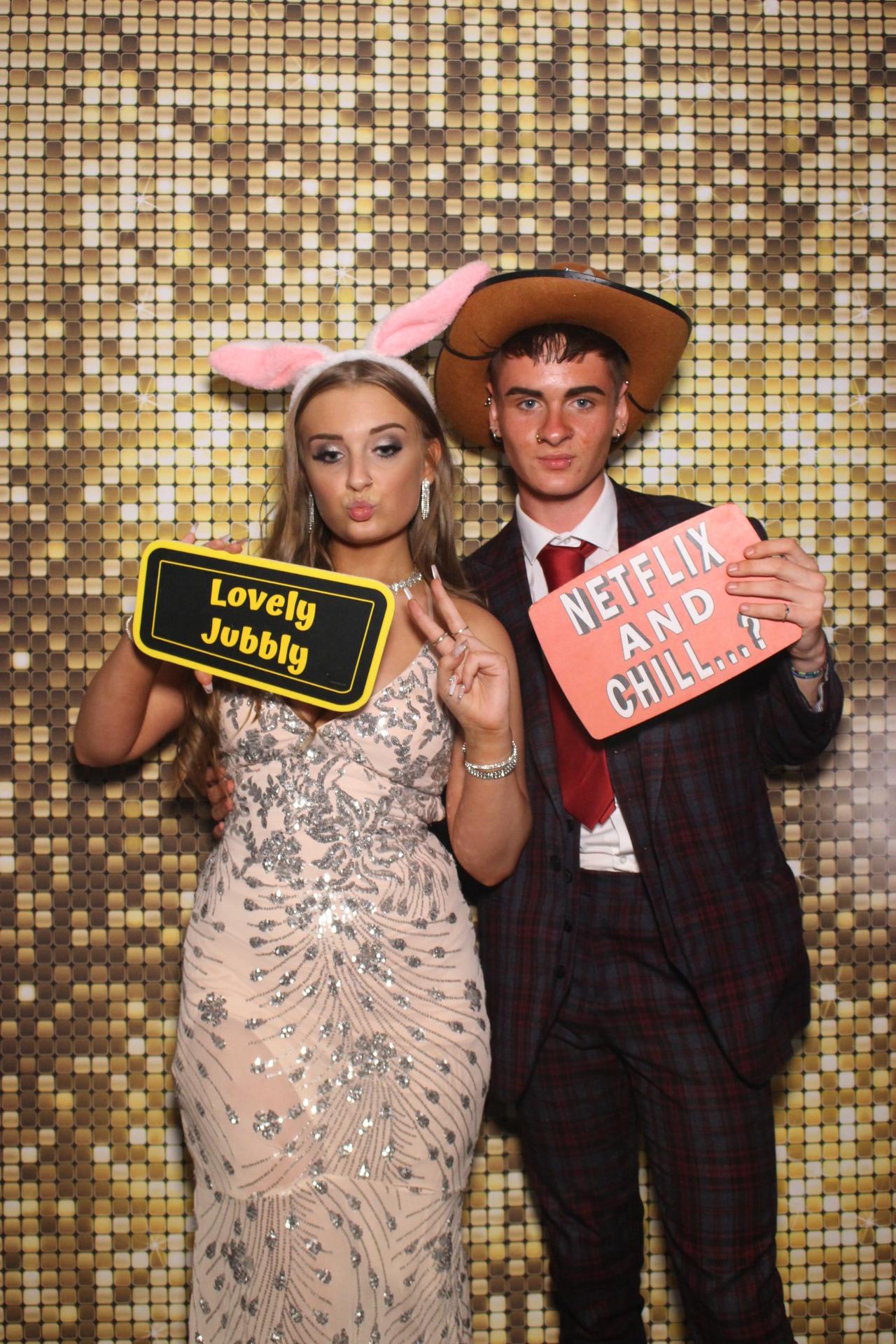 Beacon Year 11 prom | View more photos from the event at gallery.magicimages.uk/u/MagicImages/Beacon-Year-11-prom