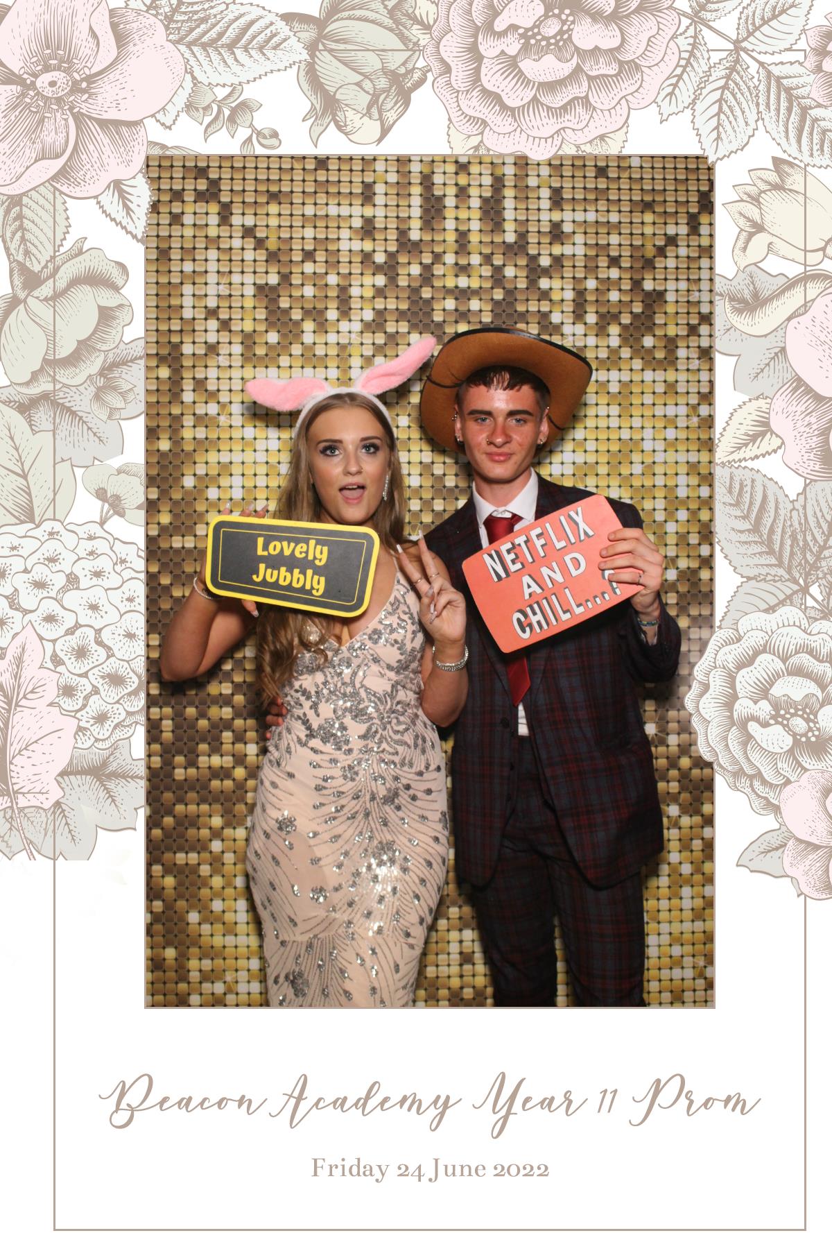 Beacon Year 11 prom | View more photos from the event at gallery.magicimages.uk/u/MagicImages/Beacon-Year-11-prom